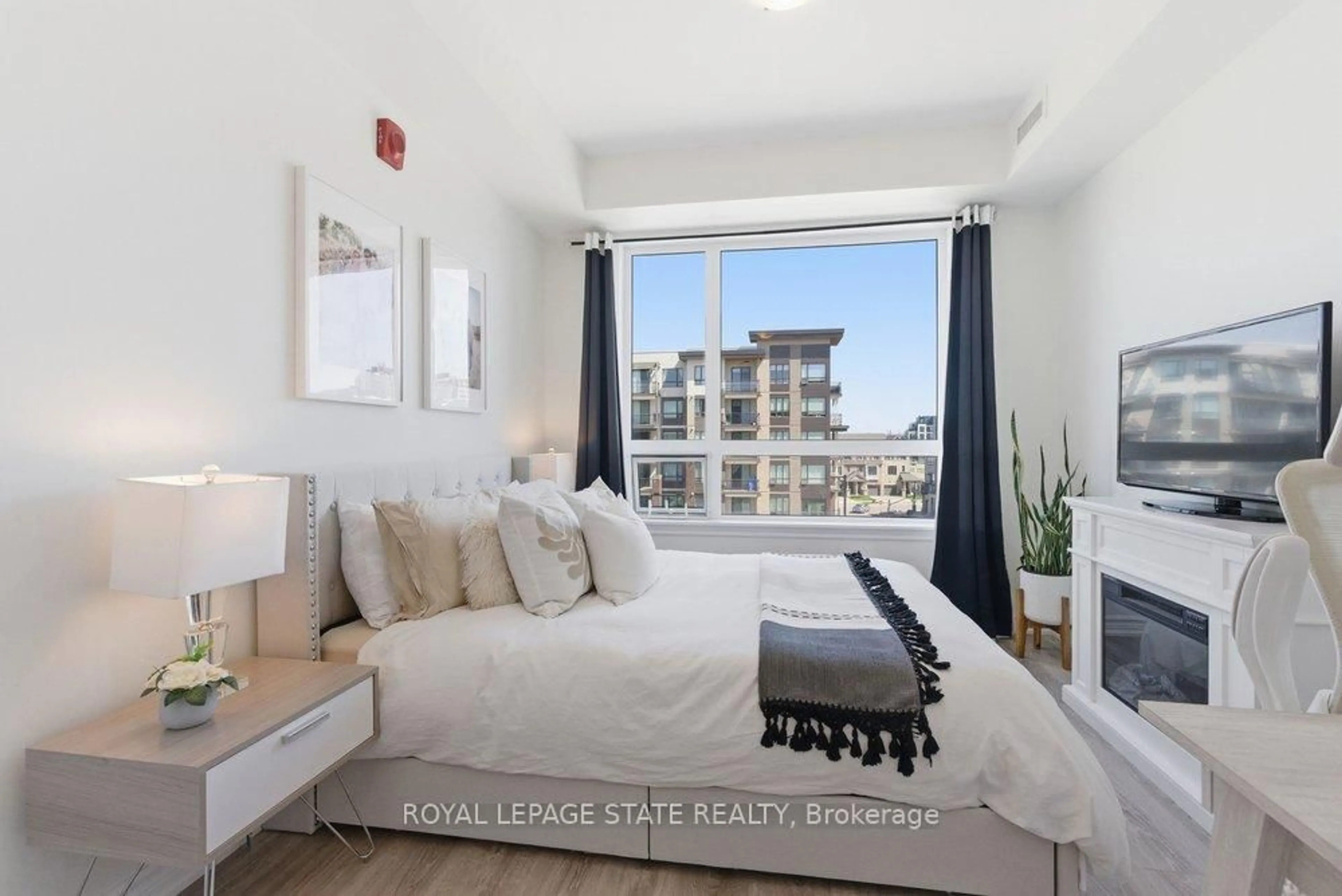 A pic of a room for 40 Esplanade Lane #406, Grimsby Ontario L3M 0G9