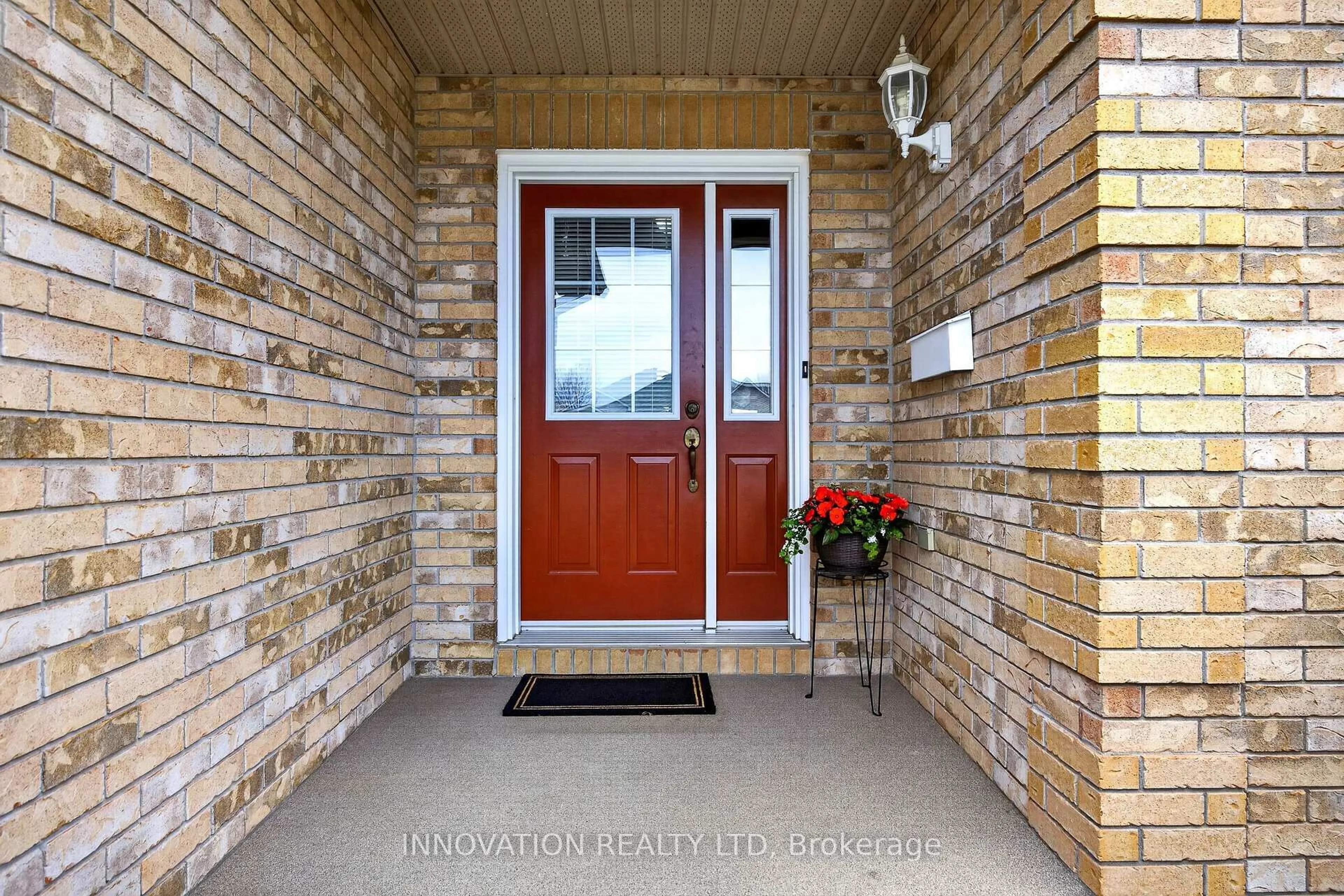Indoor entryway for 95 Comba Dr, Carleton Place Ontario K7C 4V2