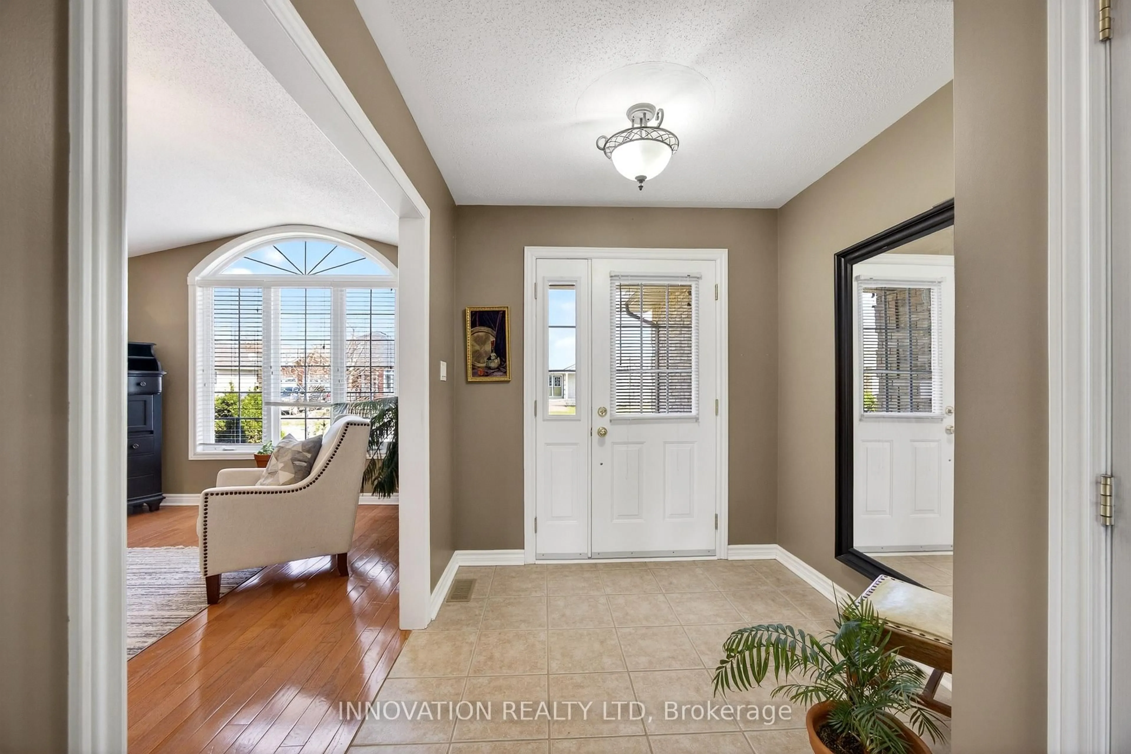 Indoor entryway for 95 Comba Dr, Carleton Place Ontario K7C 4V2