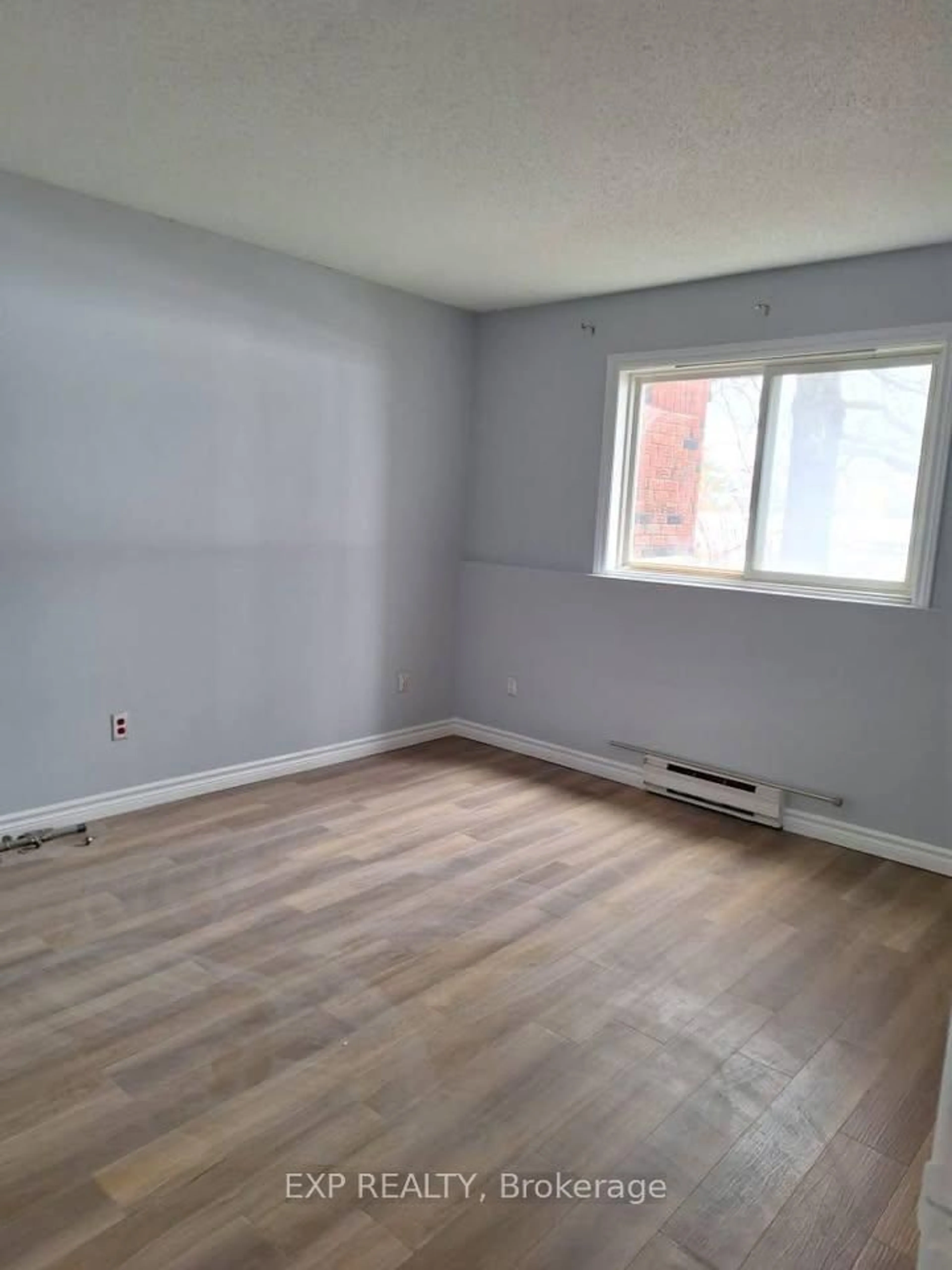 A pic of a room for 268 Lorry Greenberg Dr #15, Ottawa Ontario K1T 3K1