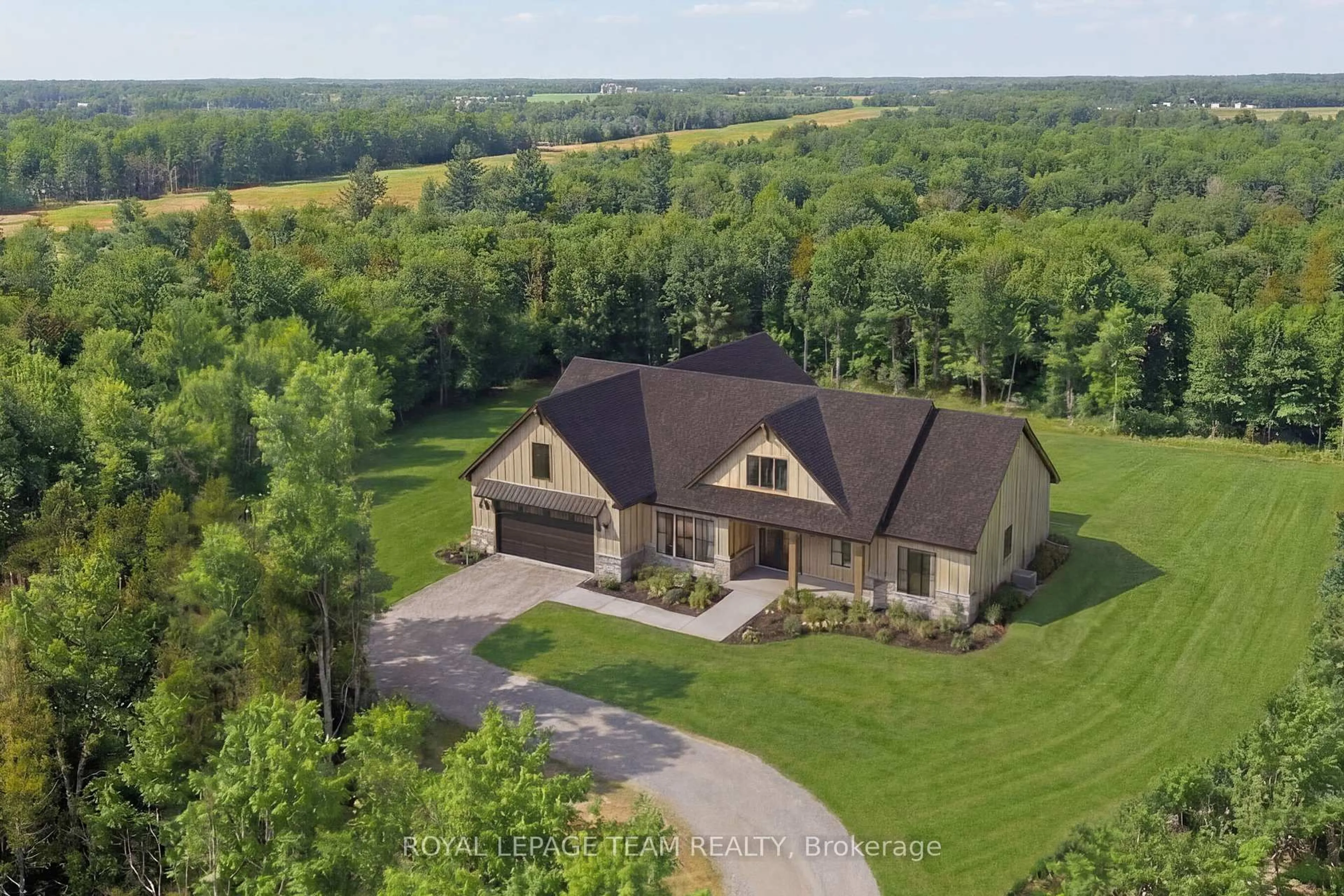 A pic from outside/outdoor area/front of a property/back of a property/a pic from drone, unknown for 505 Latimer Rd, North Grenville Ontario K0E 1W0