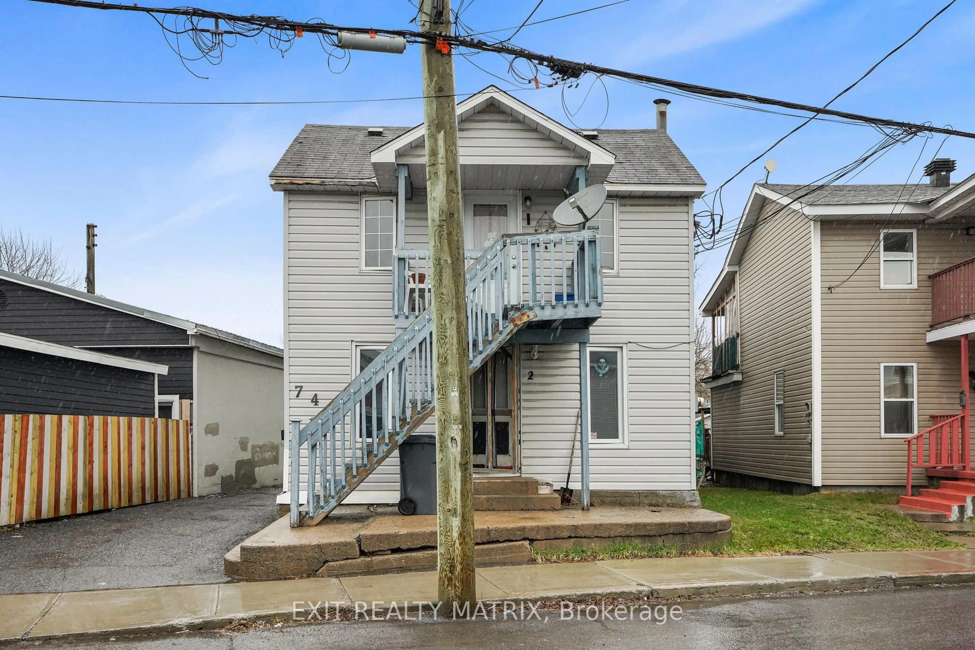 Unknown for 749 Regent St, Hawkesbury Ontario K6A 1G5