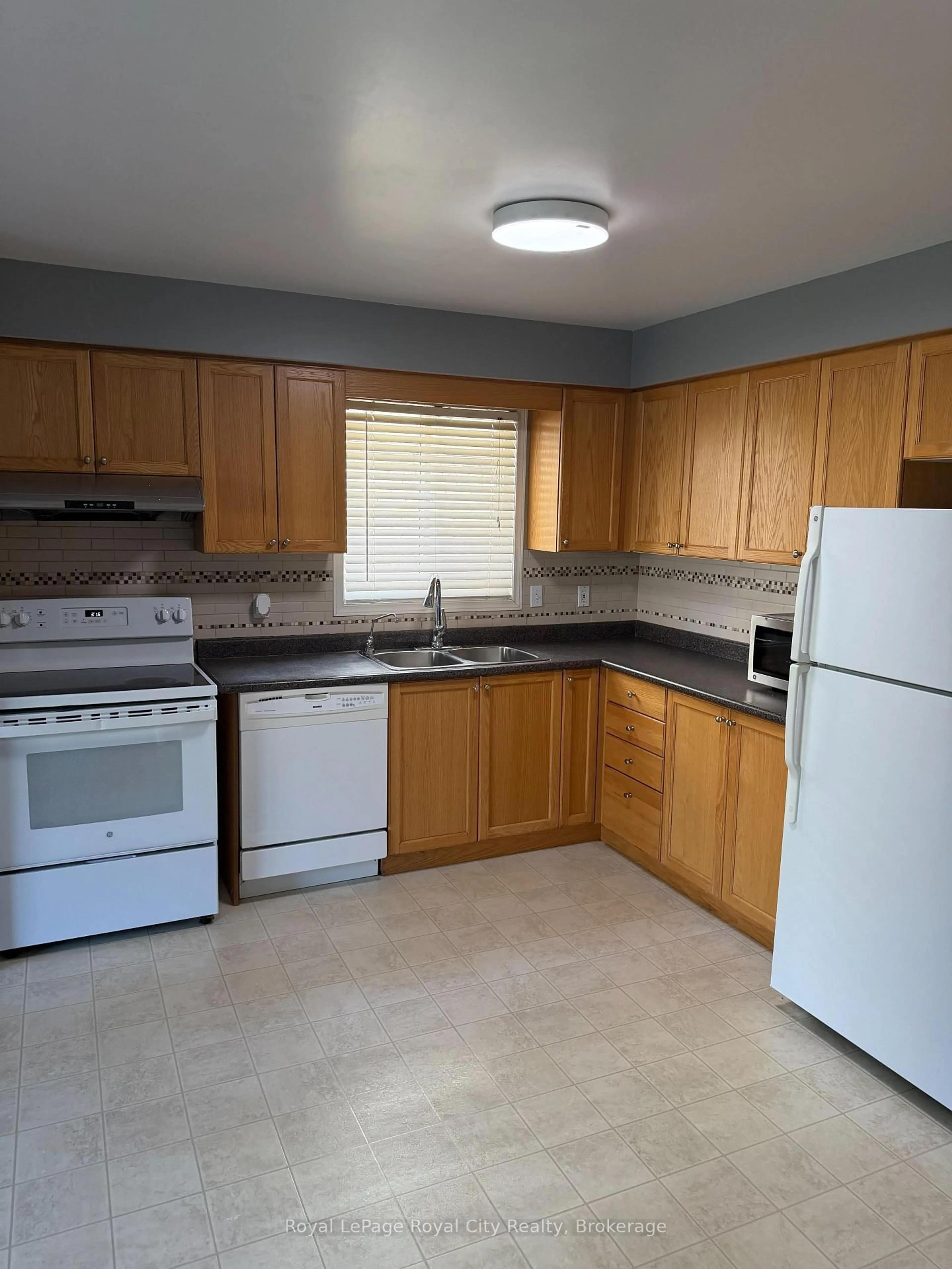 Standard kitchen, ceramic/tile floor for 48 Eugene Dr, Guelph Ontario N1L 1P6