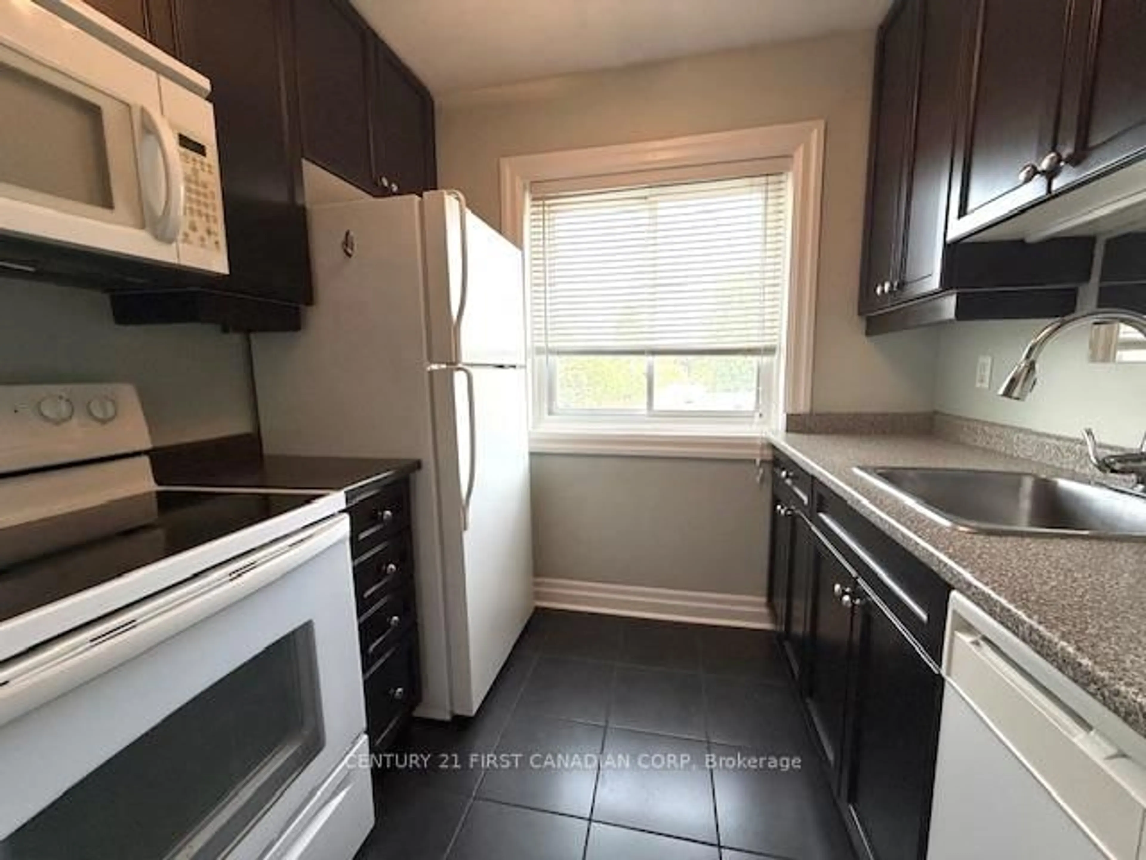 Standard kitchen, unknown for 570 William St #401, London East Ontario N6B 3E9