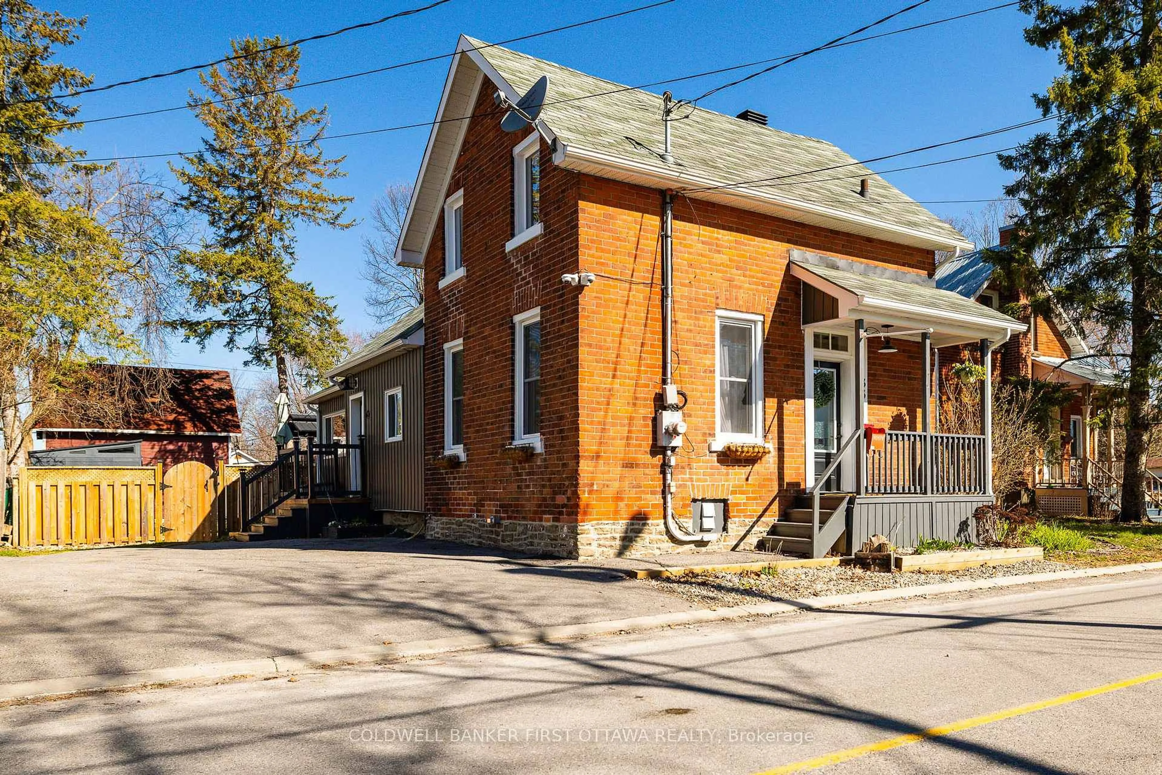 Home with brick exterior material, street for 133 NELSON St, Carleton Place Ontario K7C 1A3