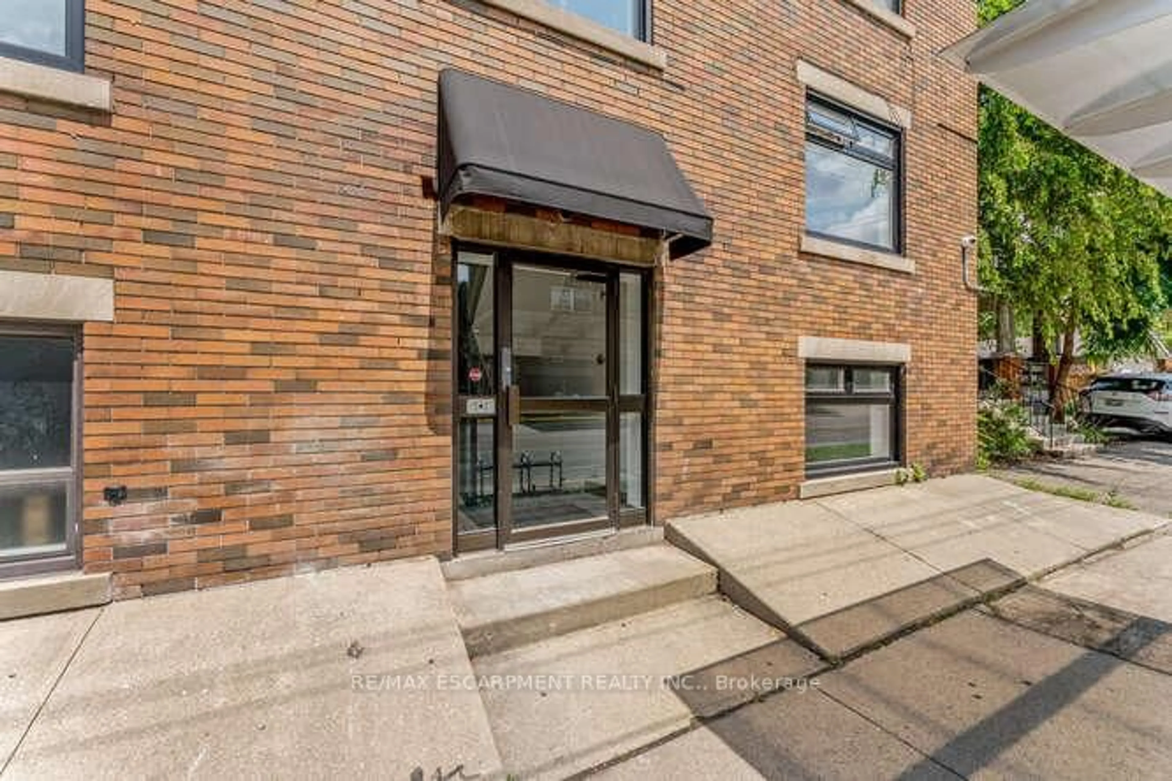 Unknown for 127 Victoria Ave, Hamilton Ontario L8N 2S9