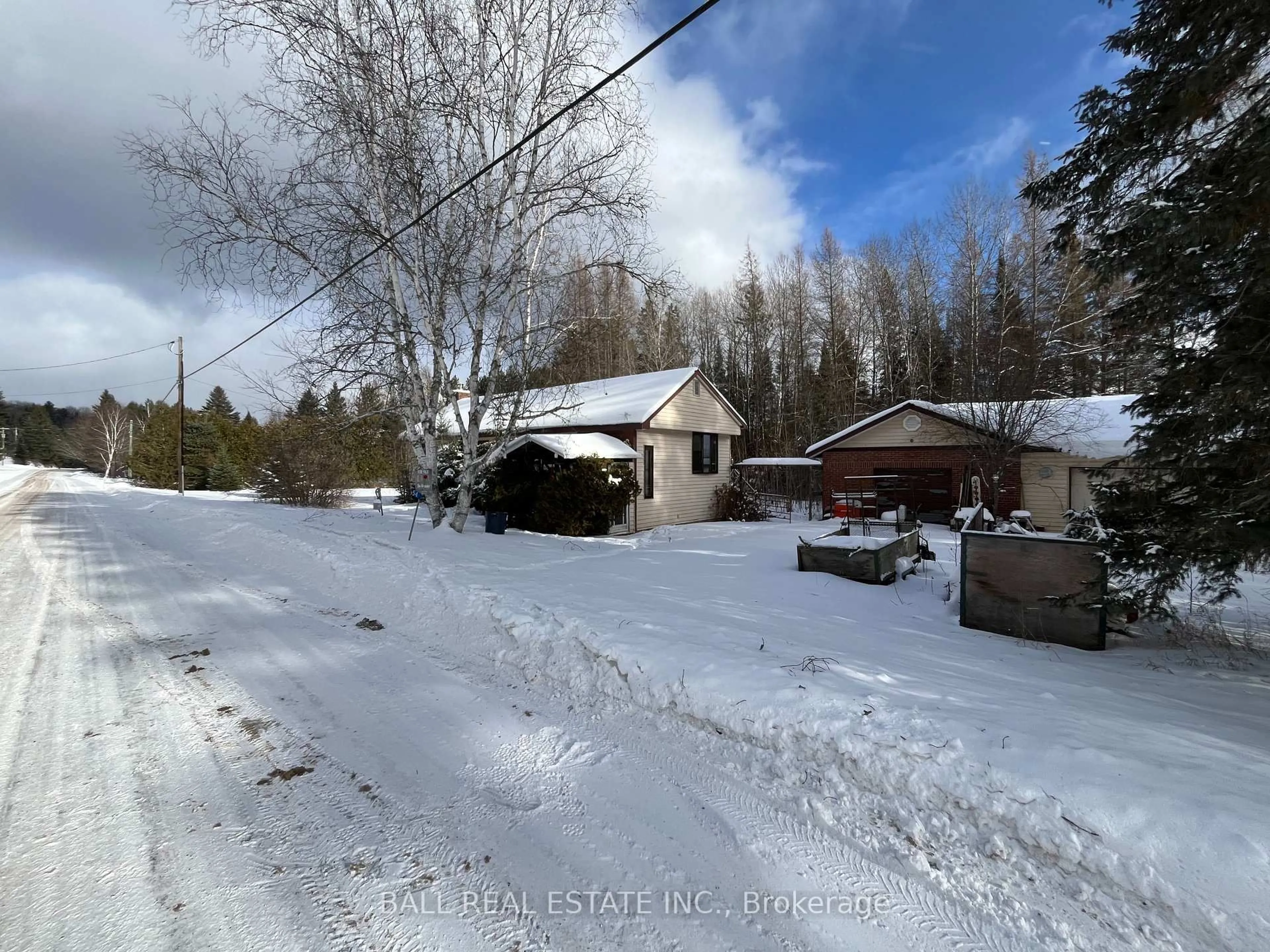 A pic from outside/outdoor area/front of a property/back of a property/a pic from drone, street for 54 Burlanyett Rd, Maple Leaf Ontario K0L 2R0