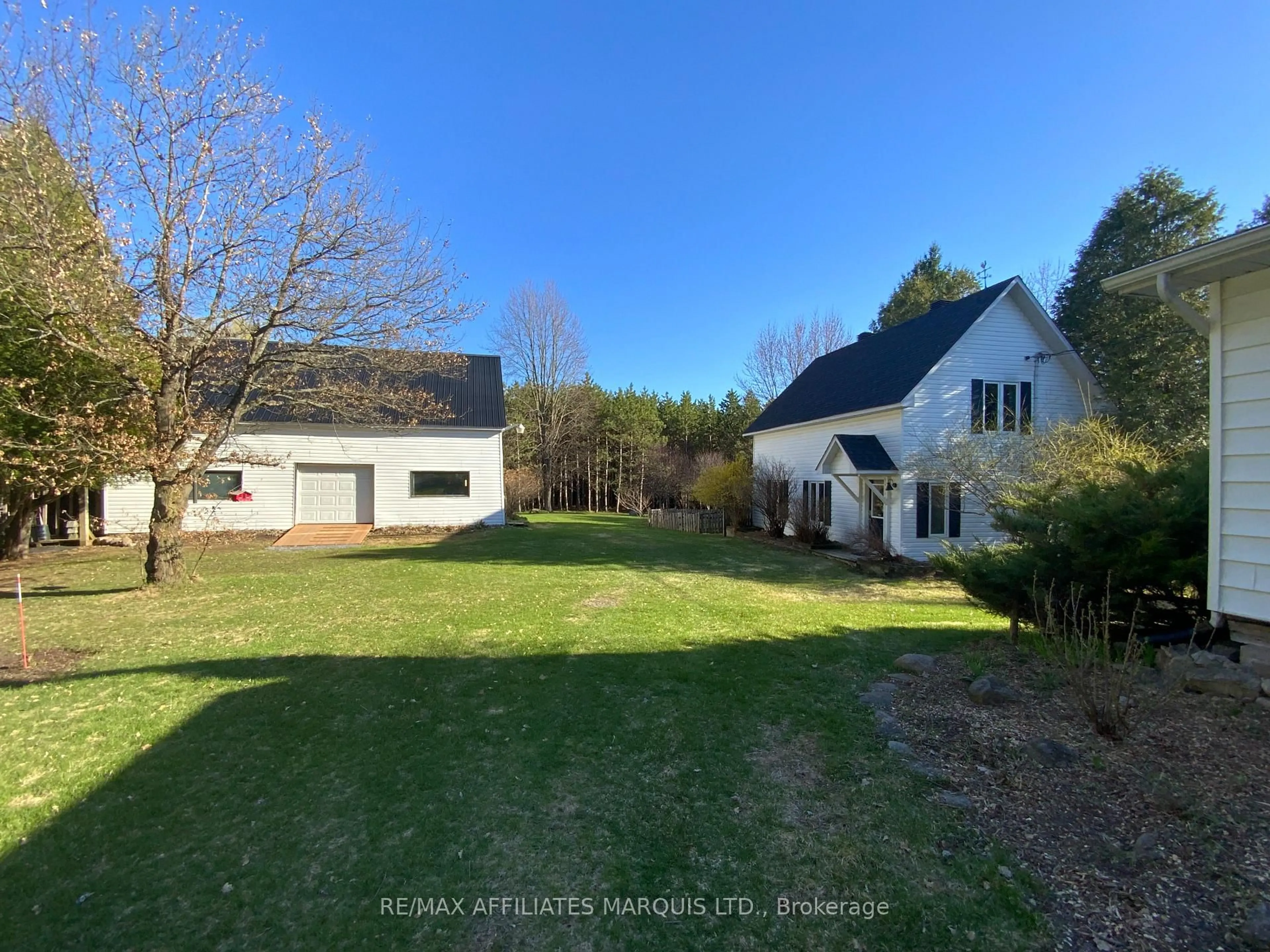 A pic from outside/outdoor area/front of a property/back of a property/a pic from drone, unknown for 19168 Kenyon Conc 1 Rd, North Glengarry Ontario K0C 1B0