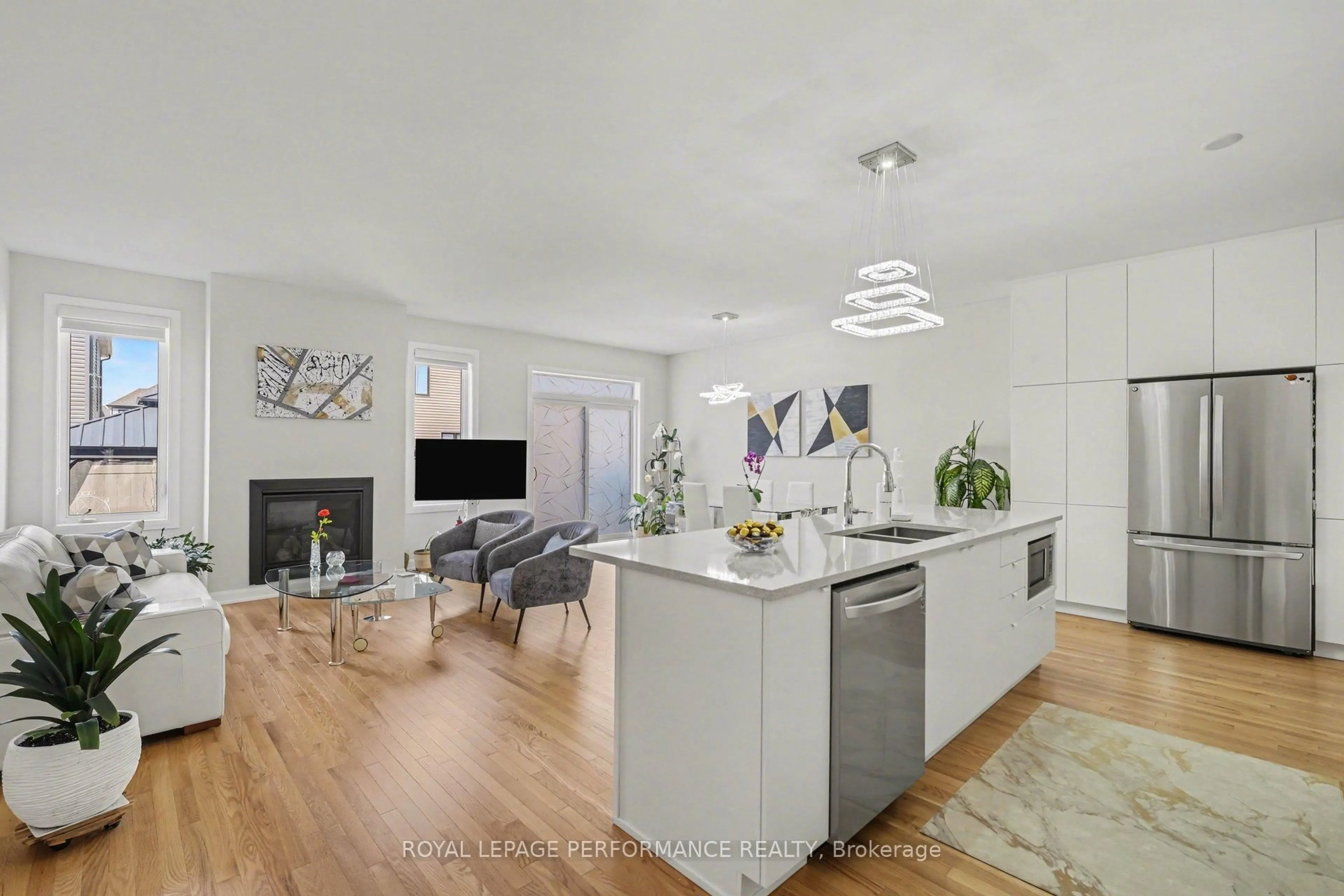 Open concept kitchen, unknown for 791 Coast Circ, Manotick Ontario K4M 0N3