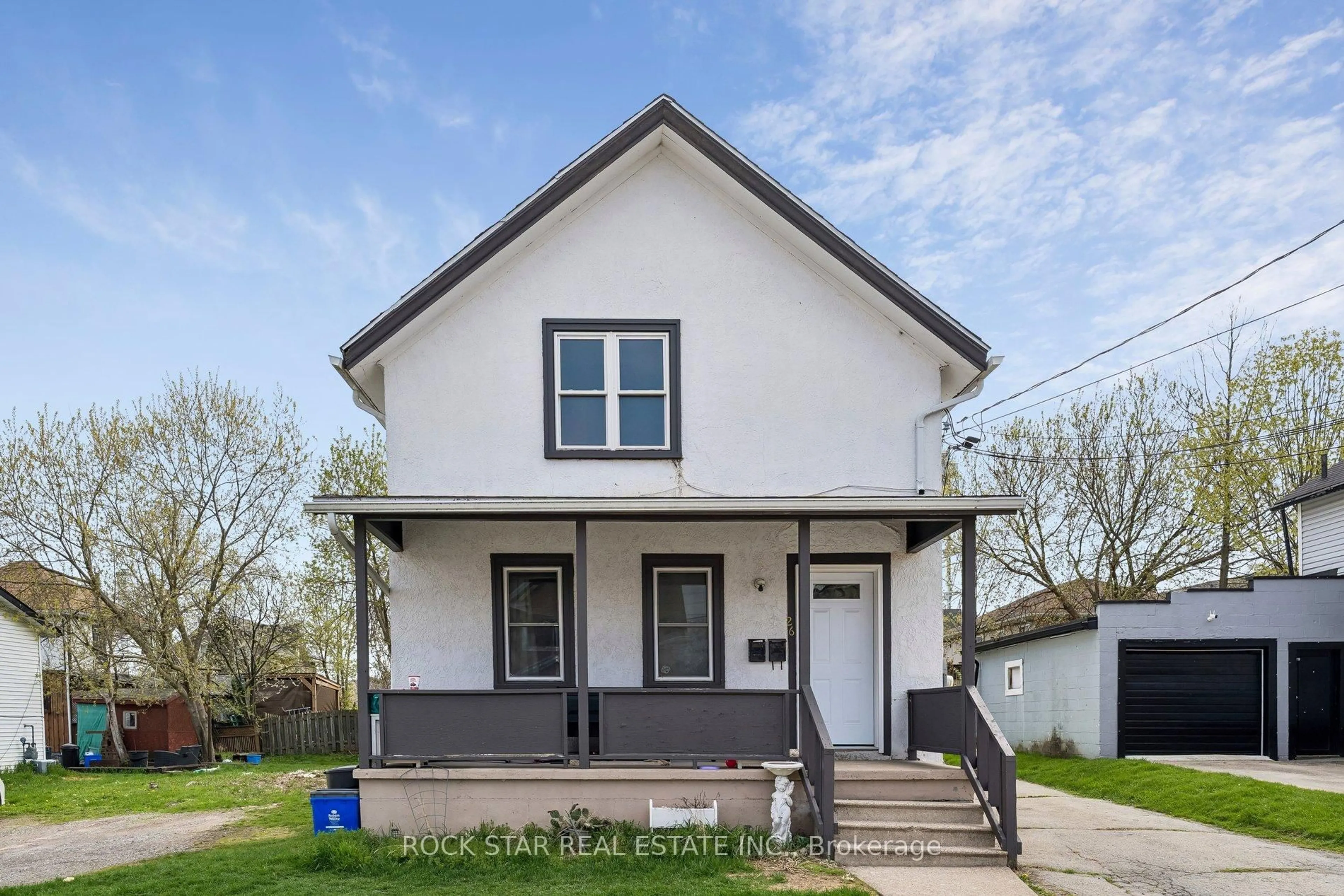 Home with vinyl exterior material, street for 26 ALBINA St, Welland Ontario L3C 1P3