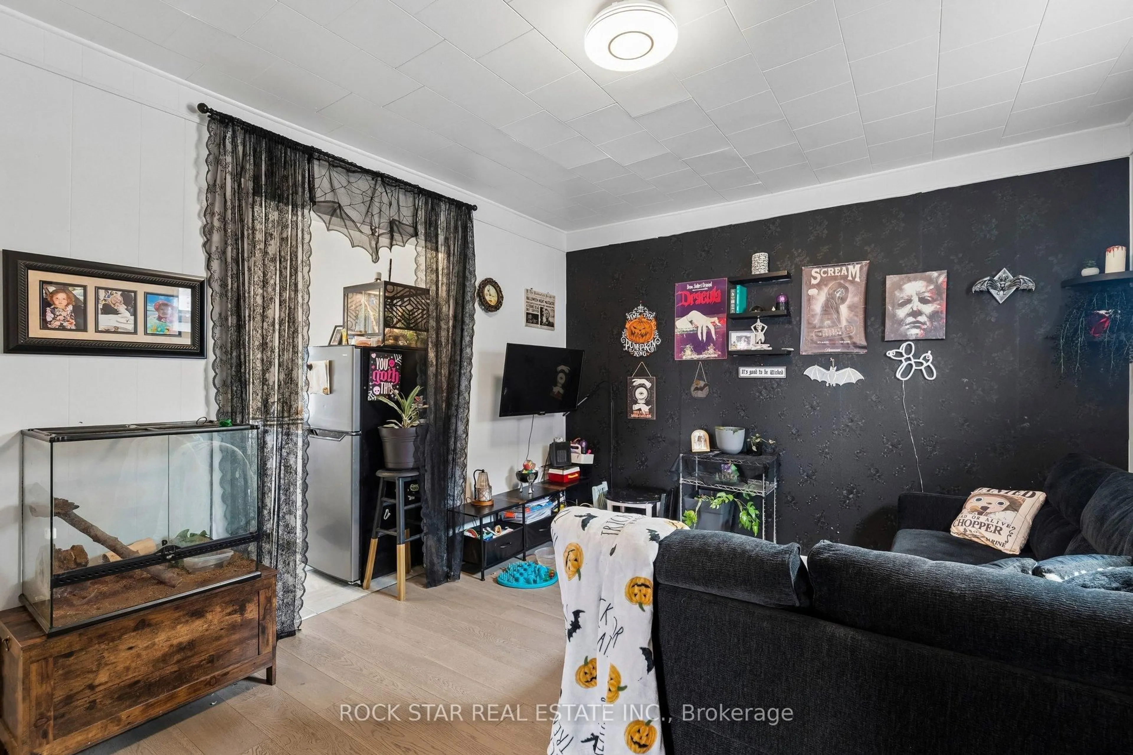 Unknown for 26 ALBINA St, Welland Ontario L3C 1P3