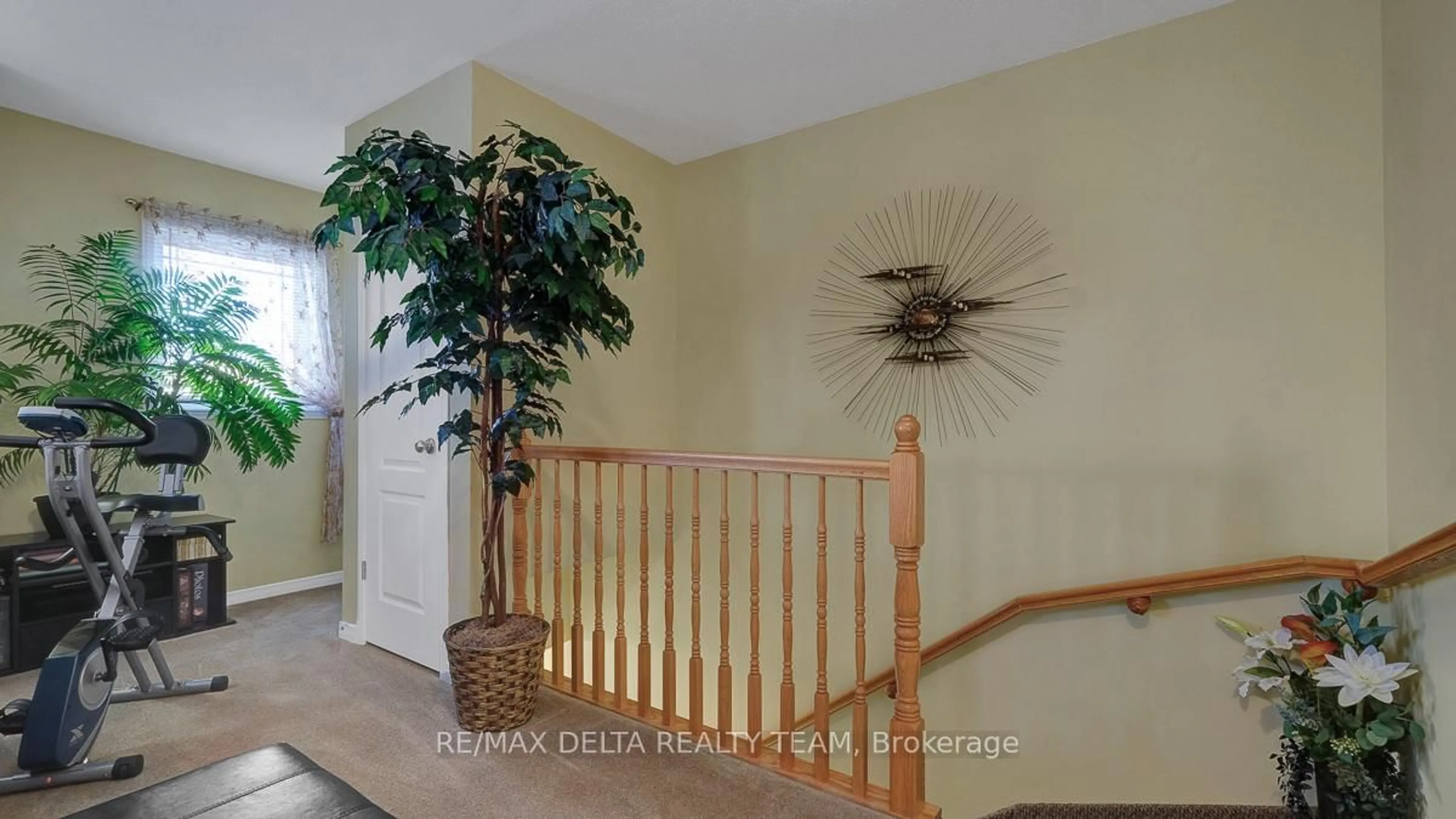 Indoor entryway for 189 Eliot St #111, Clarence-Rockland Ontario K4K 0G4