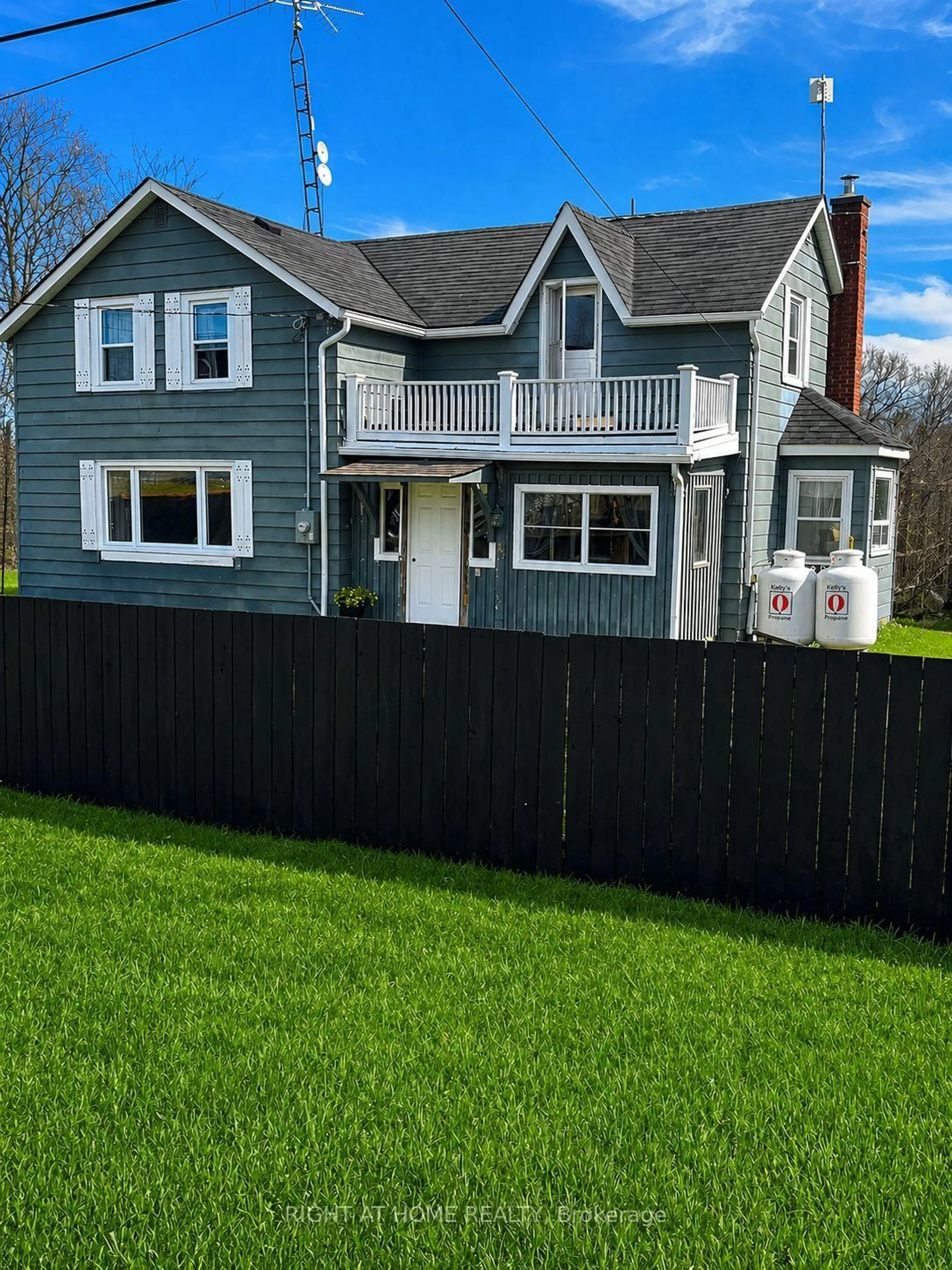 Home with vinyl exterior material, street for 3853 Ganaraska Rd, Port Hope Ontario L0A 1B0