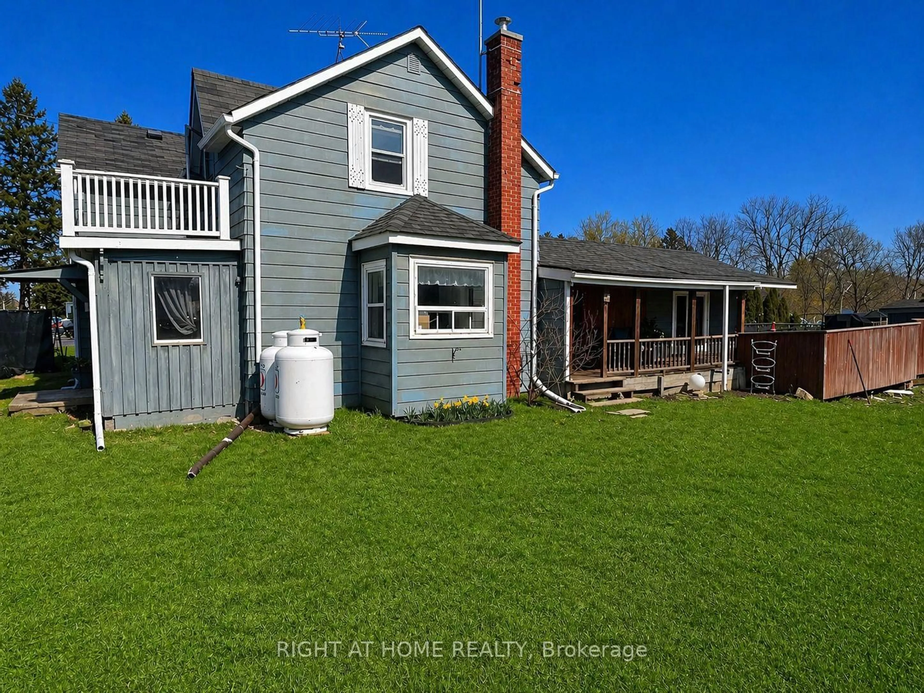 A pic from outside/outdoor area/front of a property/back of a property/a pic from drone, unknown for 3853 Ganaraska Rd, Port Hope Ontario L0A 1B0