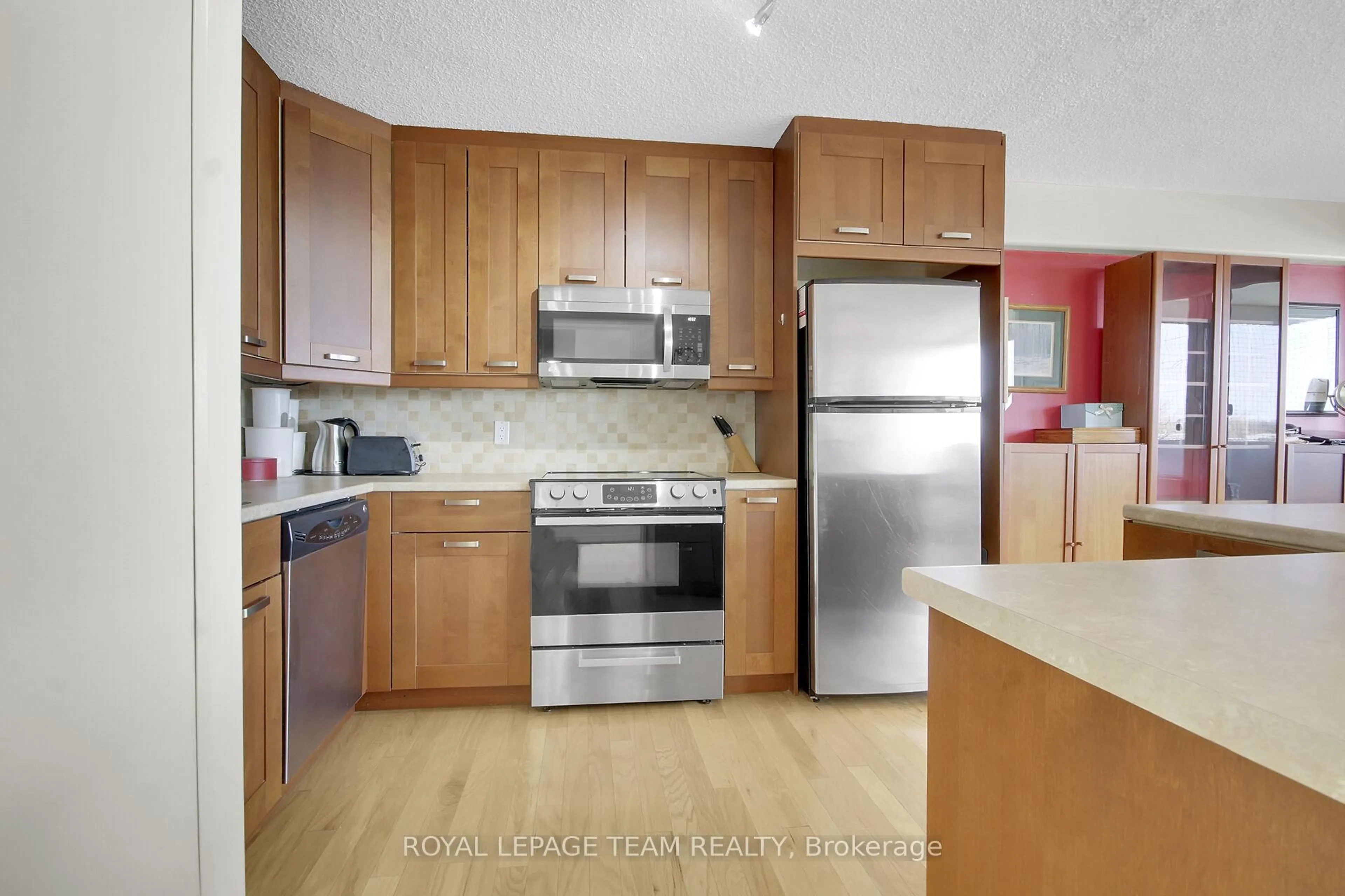 Standard kitchen, unknown for 3360 Southgate Rd #408, Ottawa Ontario K1V 9A6
