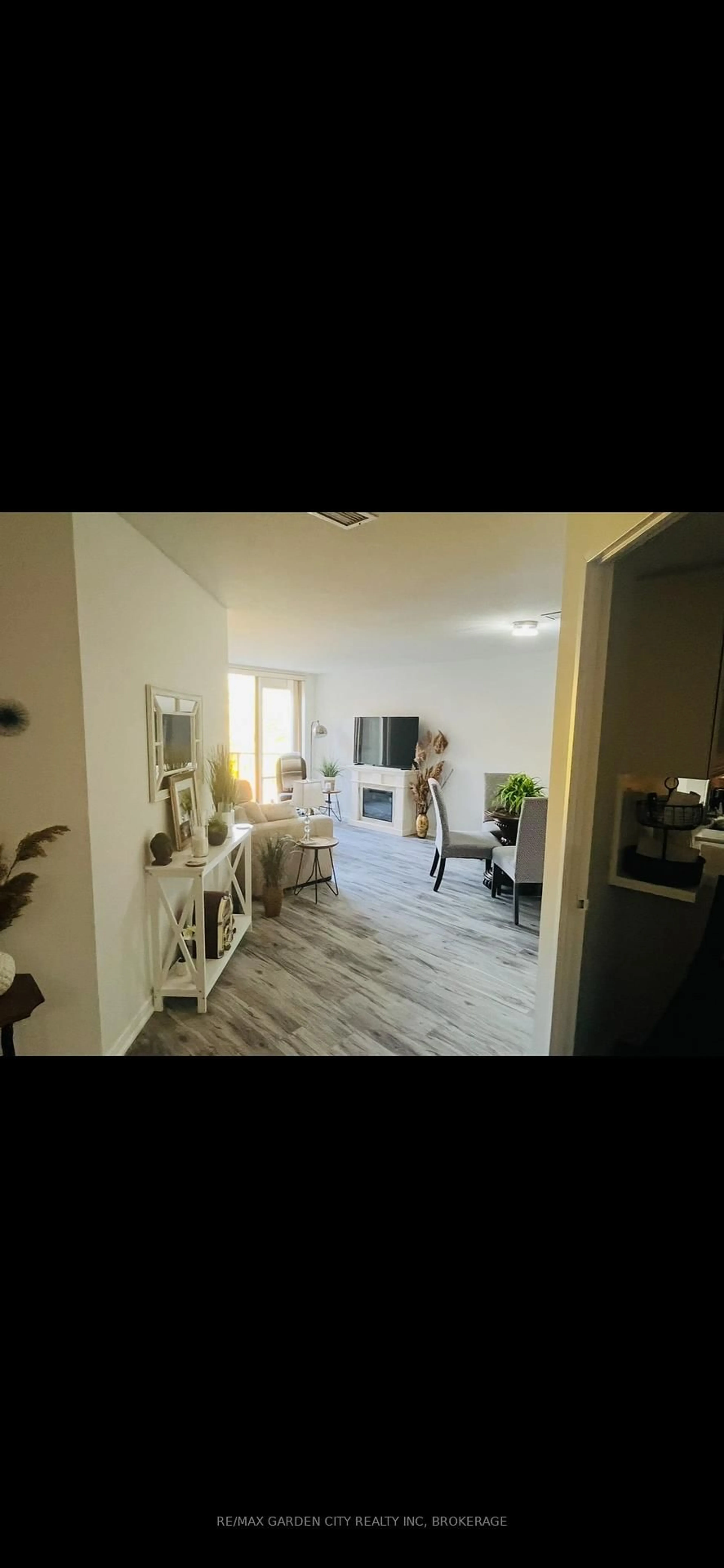 A pic of a room for 8111 Forest Glen Dr #504, Niagara Falls Ontario L2H 2Y7