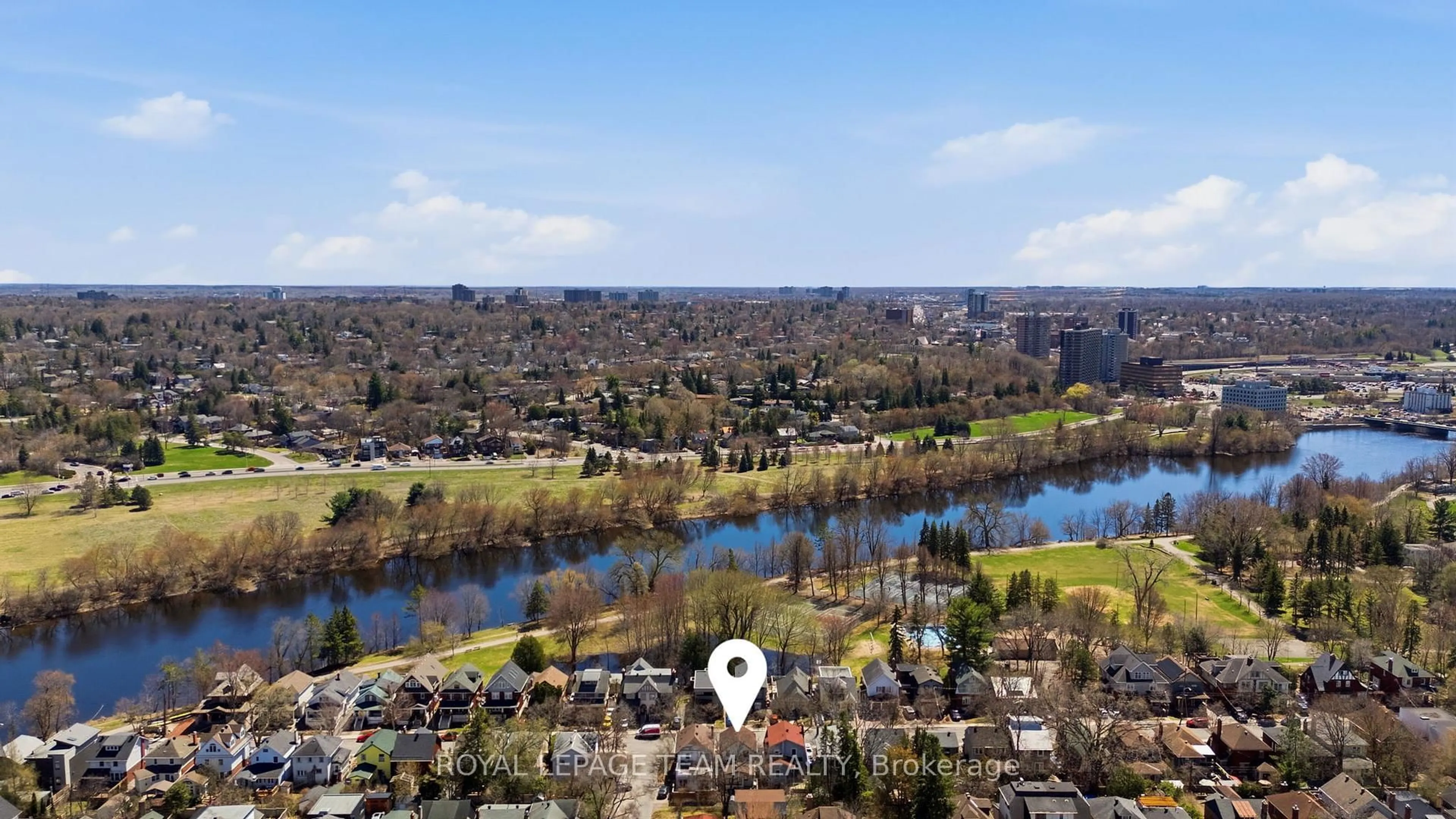 A pic from outside/outdoor area/front of a property/back of a property/a pic from drone, water/lake/river/ocean view for 47 Belmont Ave, Ottawa Ontario K1S 0V2