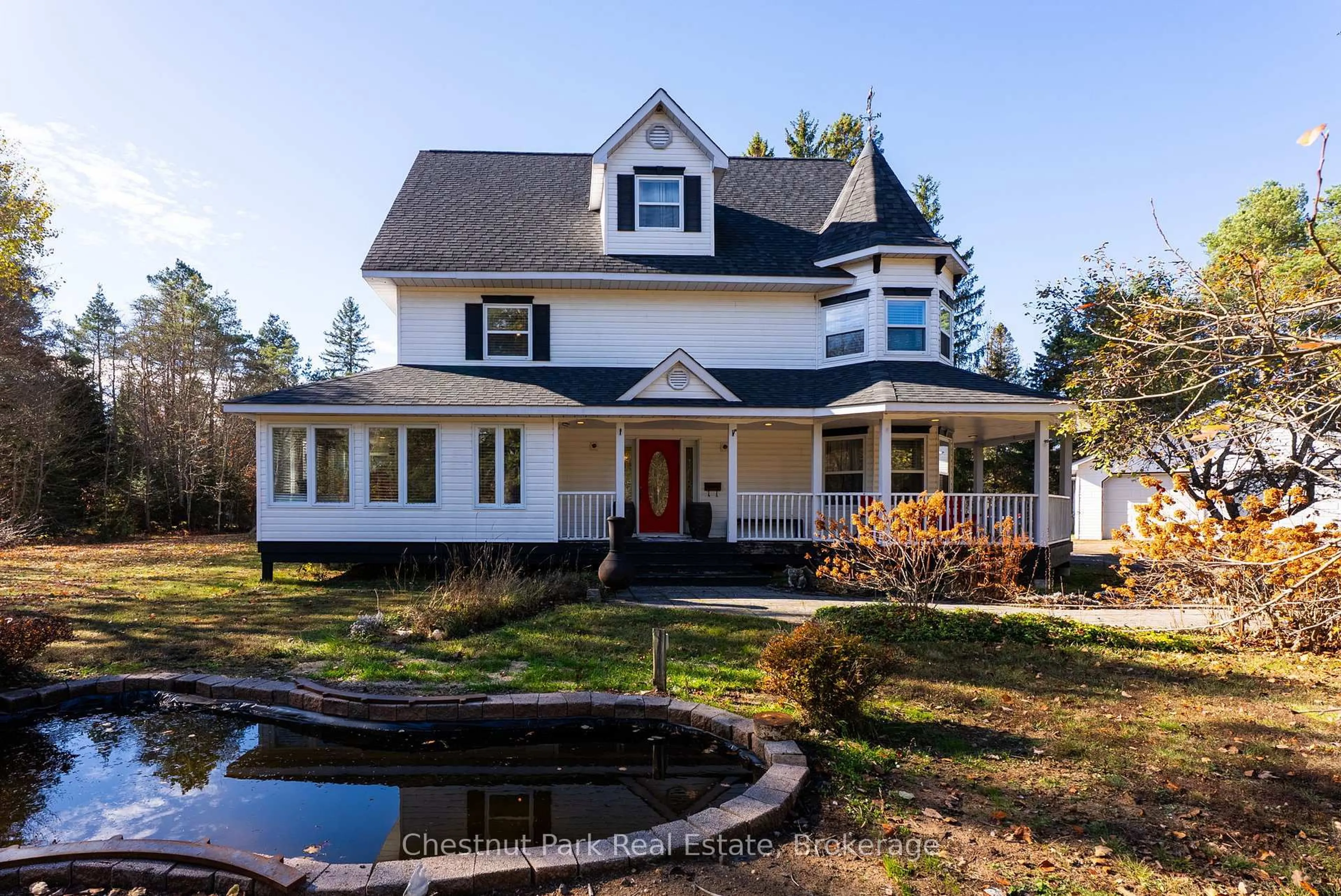 Home with vinyl exterior material, unknown for 75 Pond Cres, Huntsville Ontario P0A 1R0