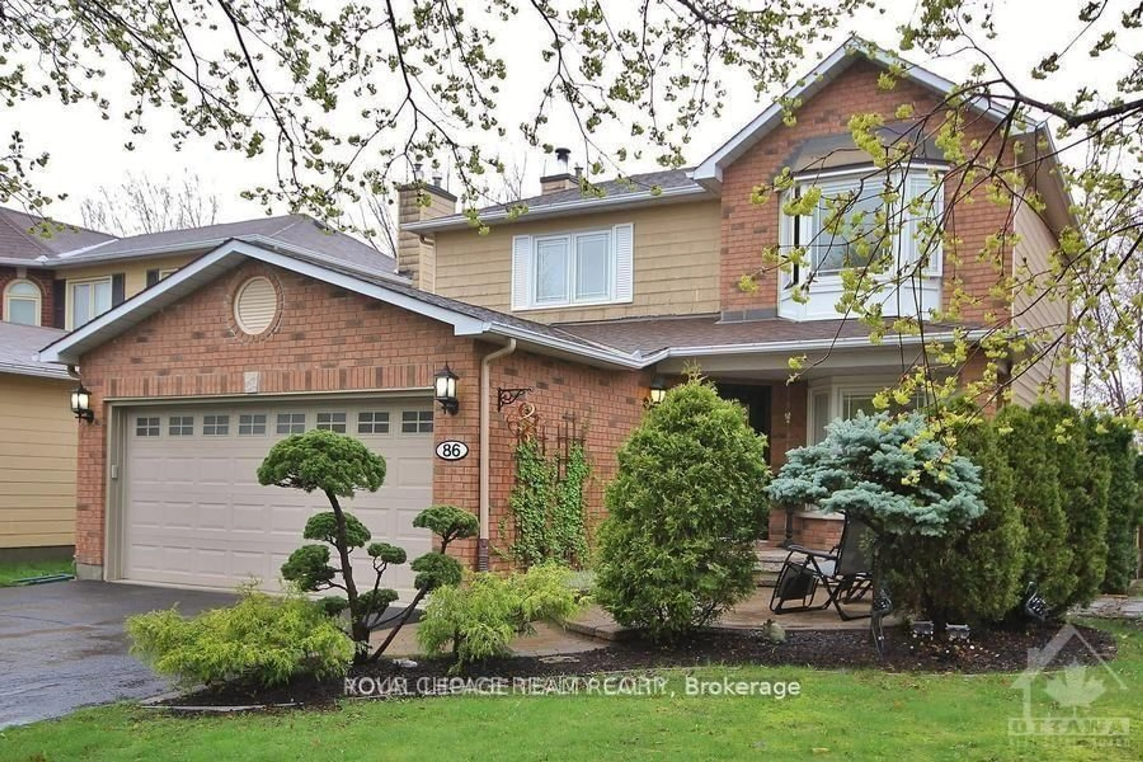Home with brick exterior material, street for 86 Sai Cres, Ottawa Ontario K1G 5N9