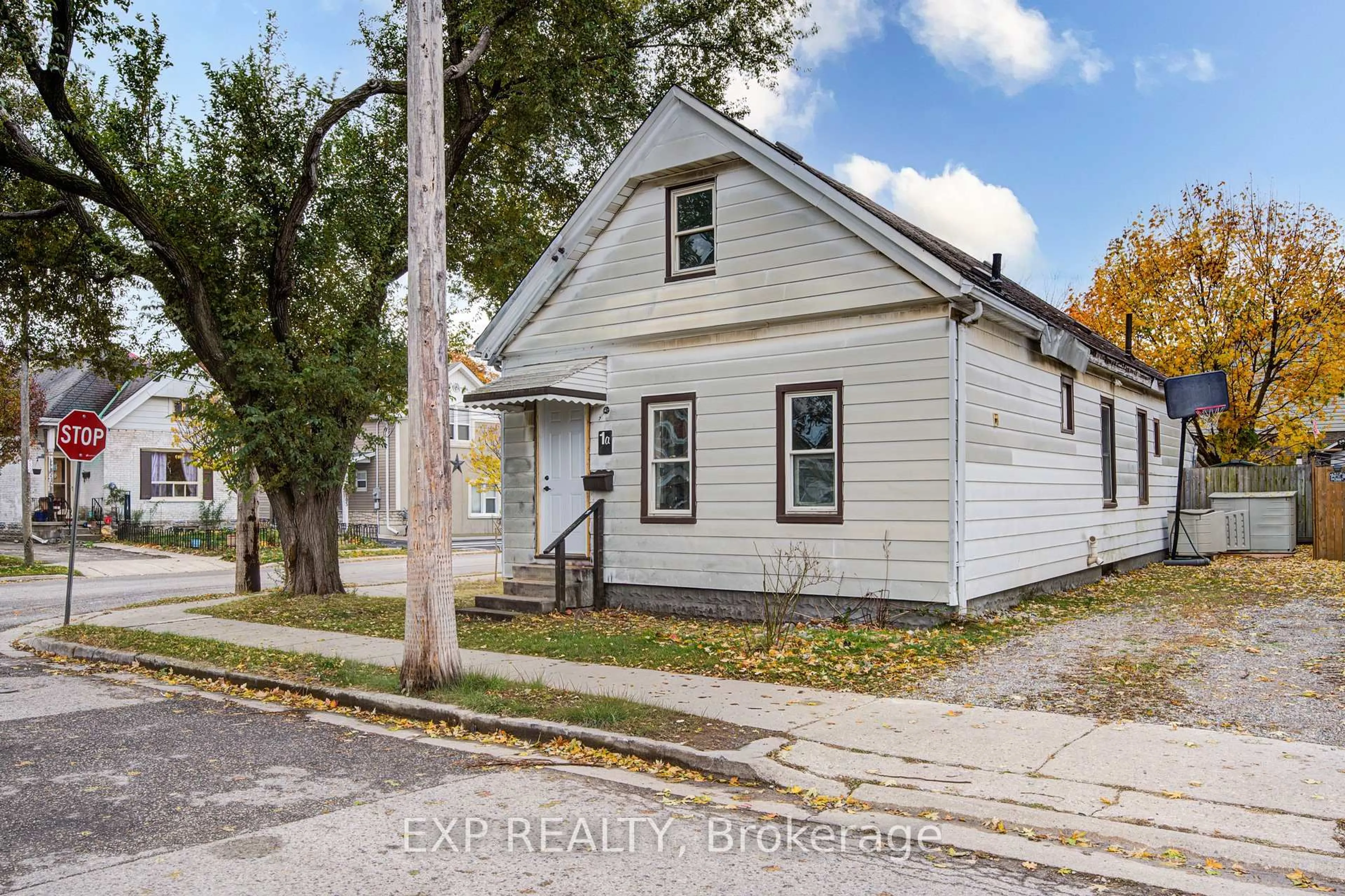 Home with vinyl exterior material, street for 1 Rathgar St, London East Ontario N5Z 1Y3