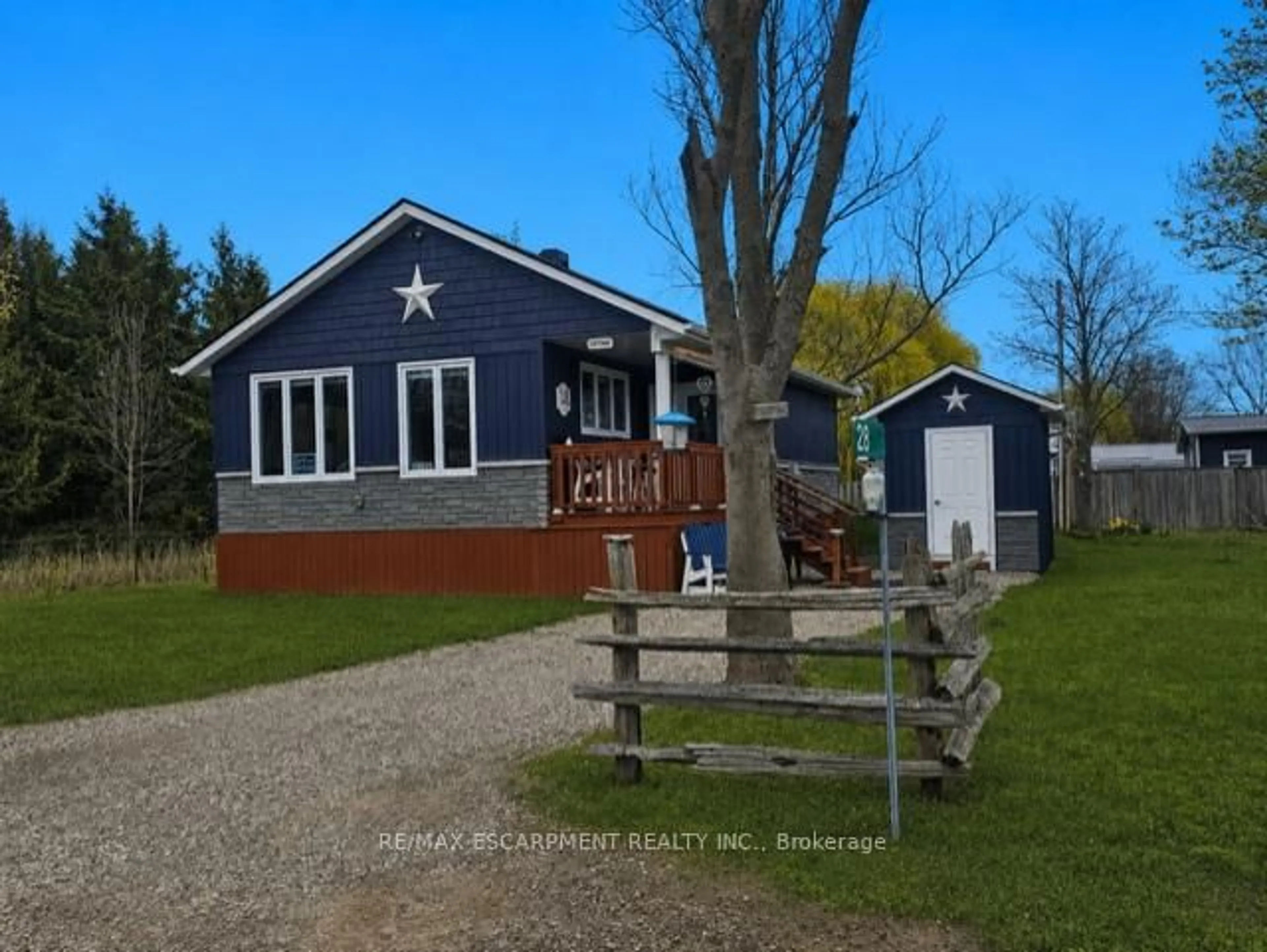 A pic from outside/outdoor area/front of a property/back of a property/a pic from drone, unknown for 28 Foley Lane, Haldimand Ontario N0A 1P0