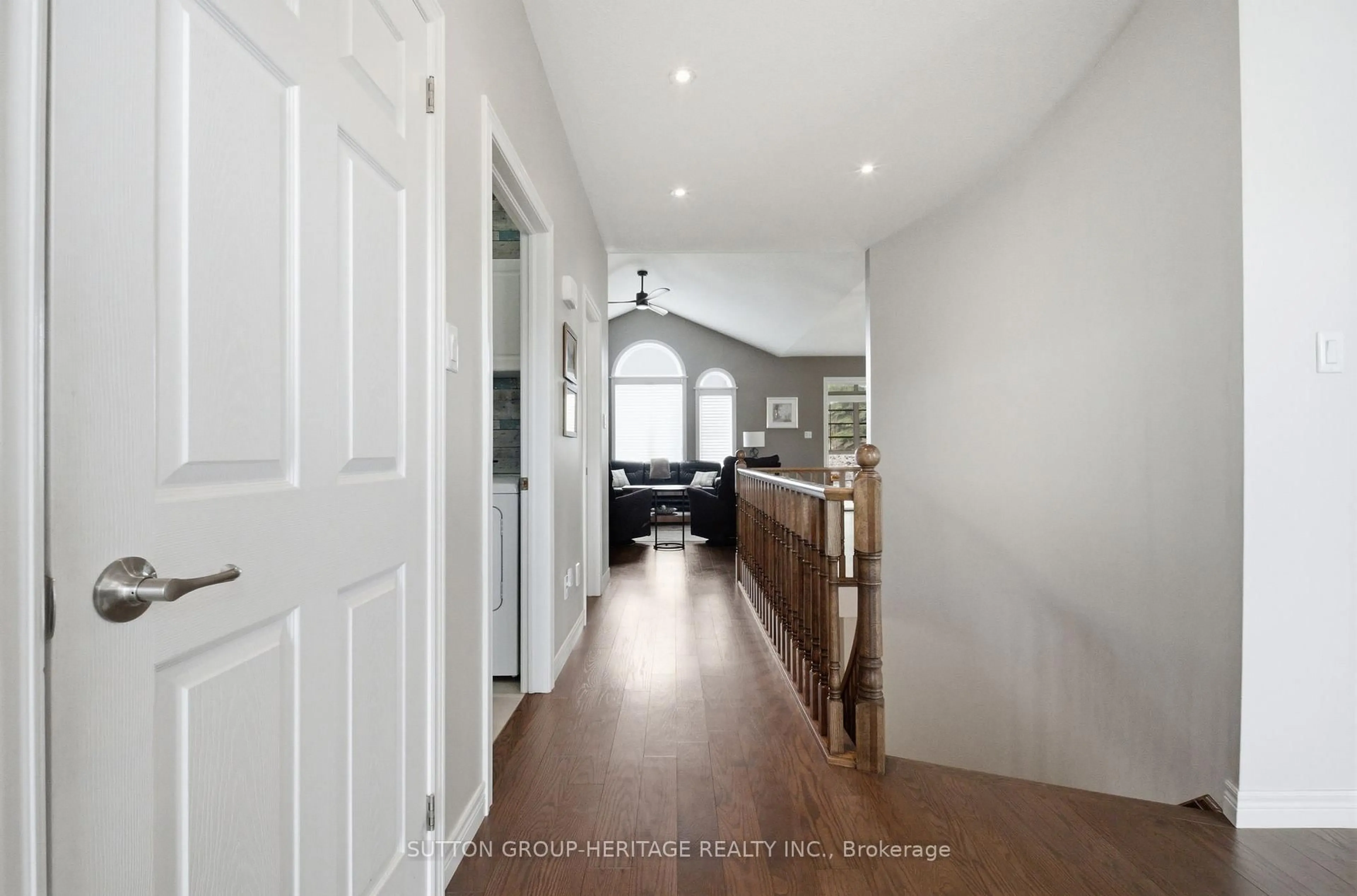 Indoor entryway for 36 Huntingwood Cres, Kawartha Lakes Ontario K0M 1A0