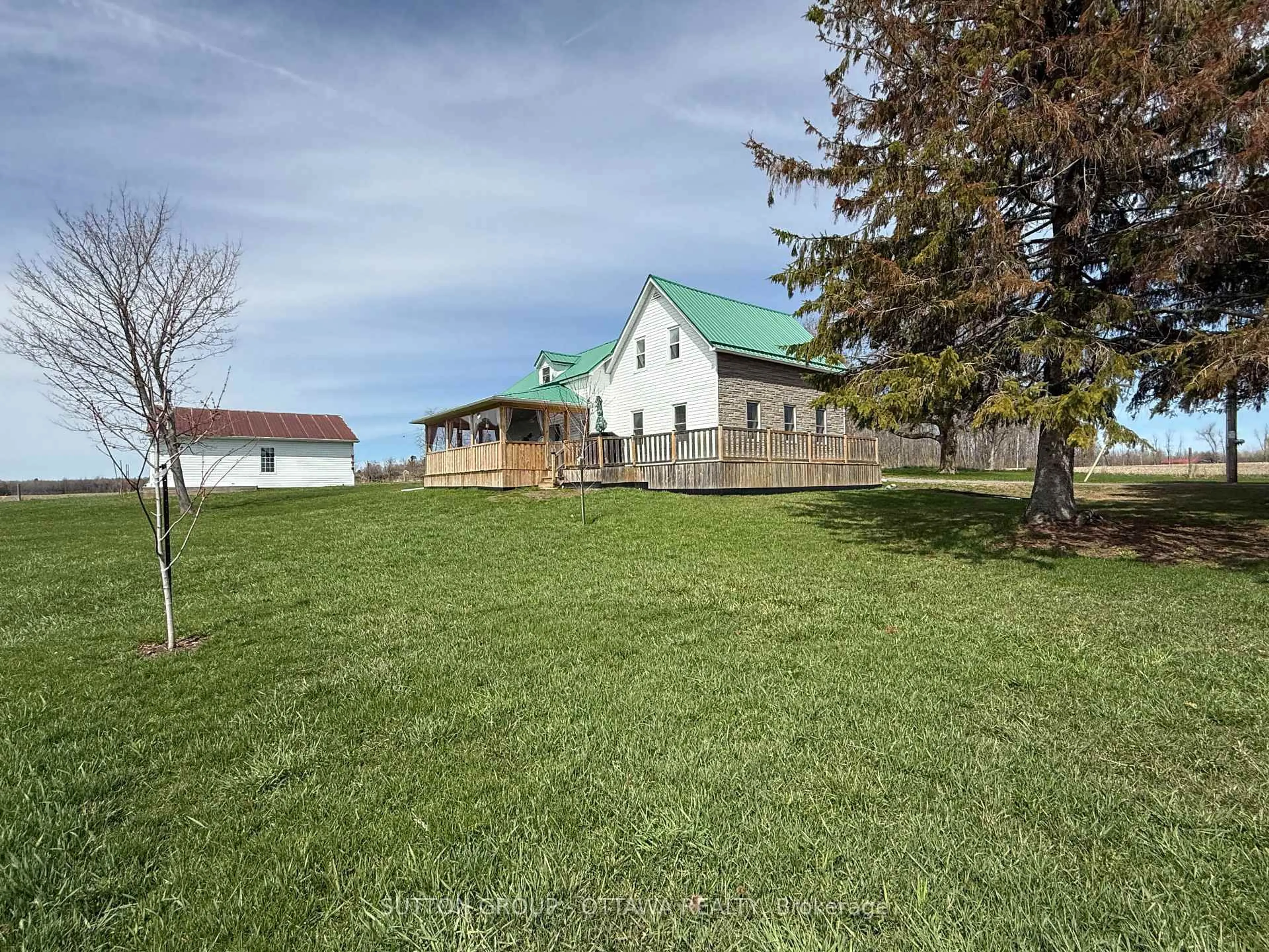 A pic from outside/outdoor area/front of a property/back of a property/a pic from drone, mountain view for 17389 Mcphail Rd, South Stormont Ontario K0C 2A0