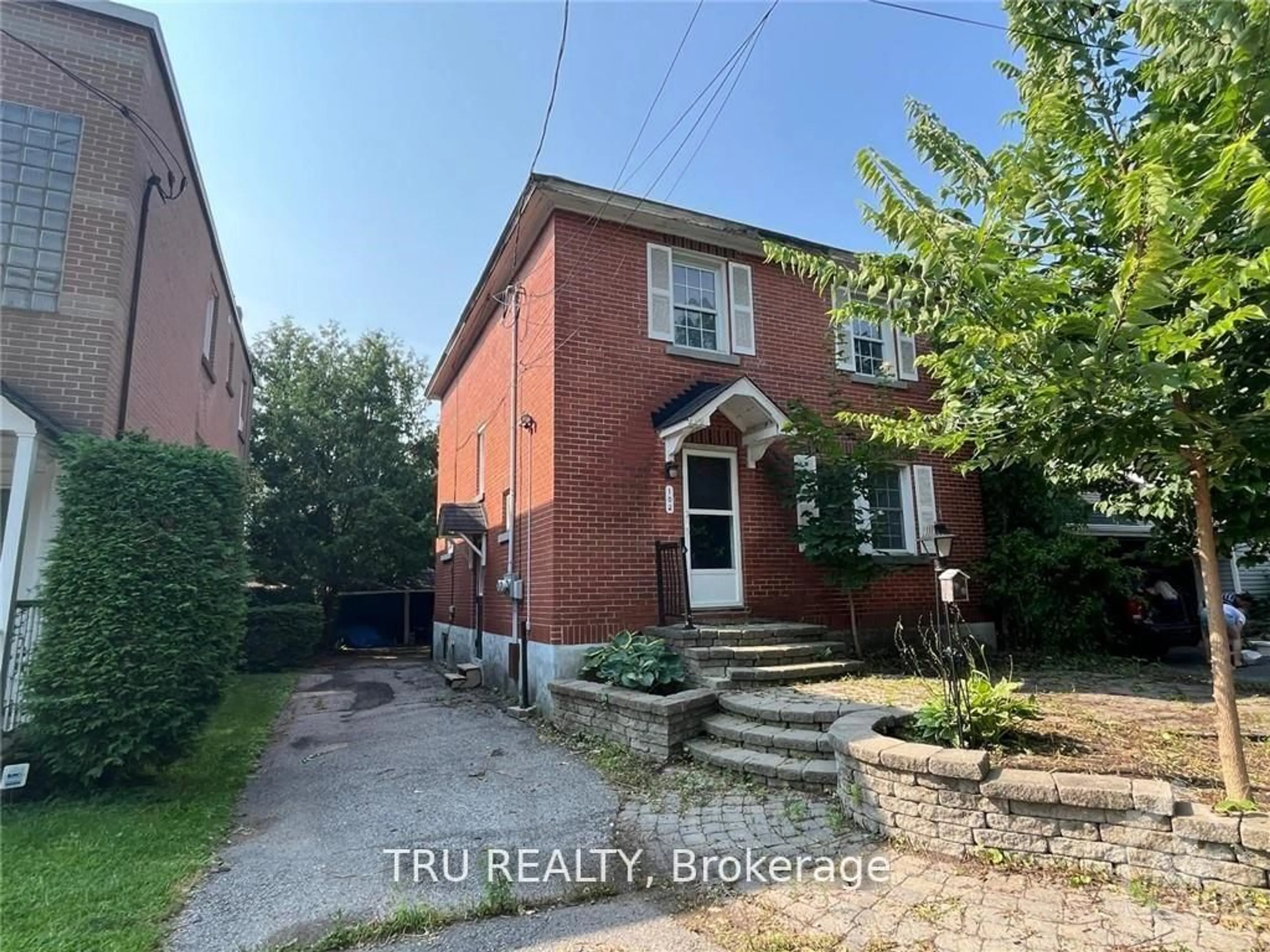 Home with brick exterior material, street for 102 Putman Ave, Ottawa Ontario K1M 1Z6