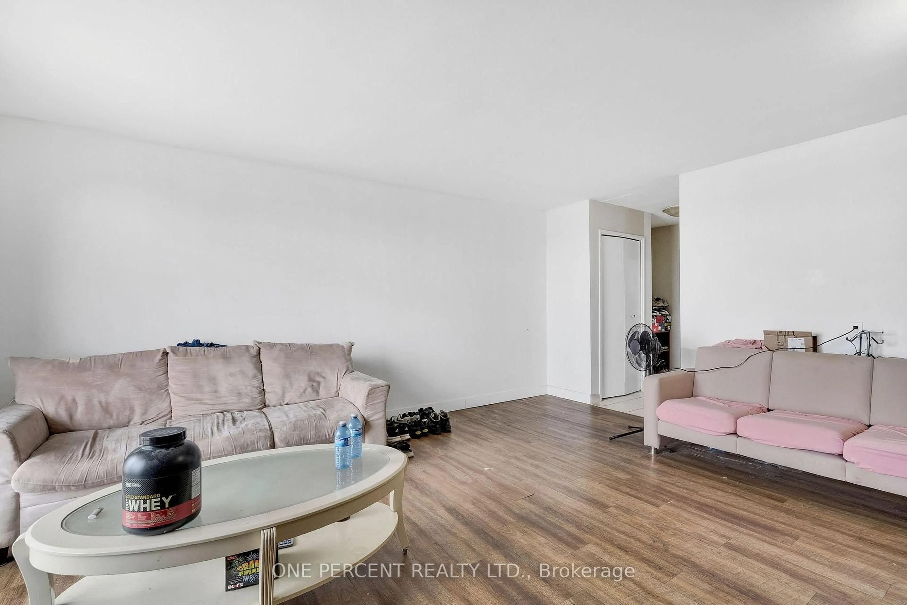 Living room with furniture, unknown for 563 Mornington Ave #1002, London East Ontario N5Y 4T8