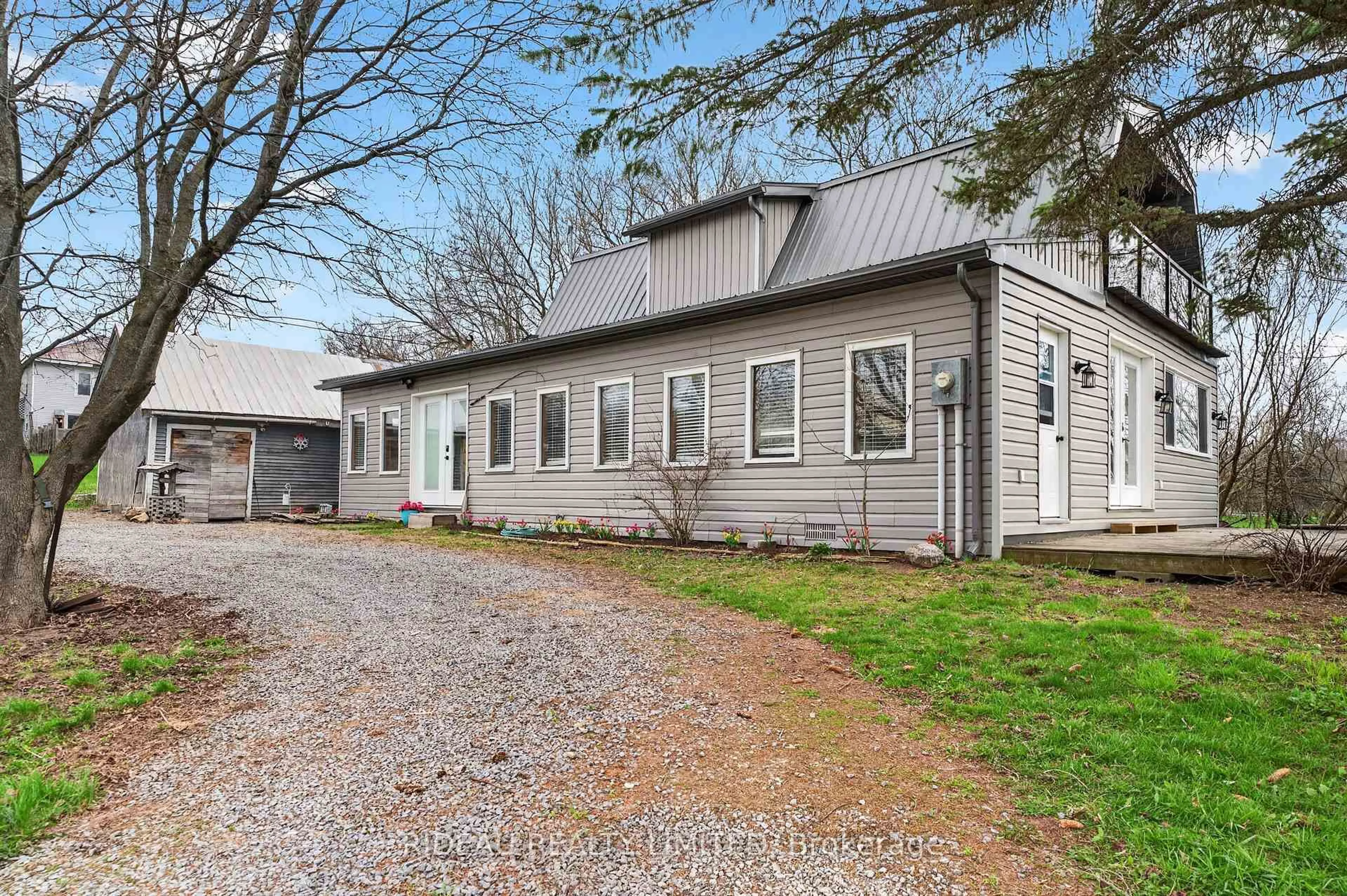 A pic from outside/outdoor area/front of a property/back of a property/a pic from drone, building for 13 Princess St, Shannonville Ontario K0K 2N0