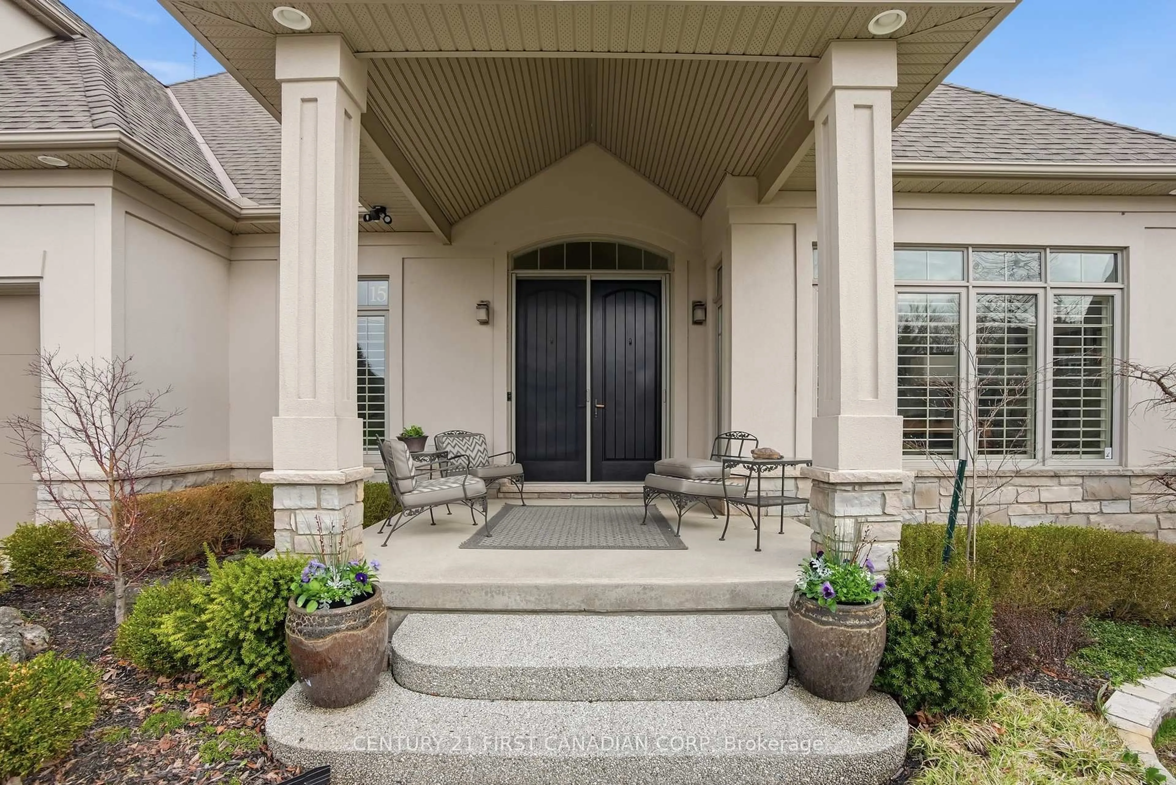Indoor entryway for 1615 Byron Baseline Rd #15, London South Ontario N6K 4N3