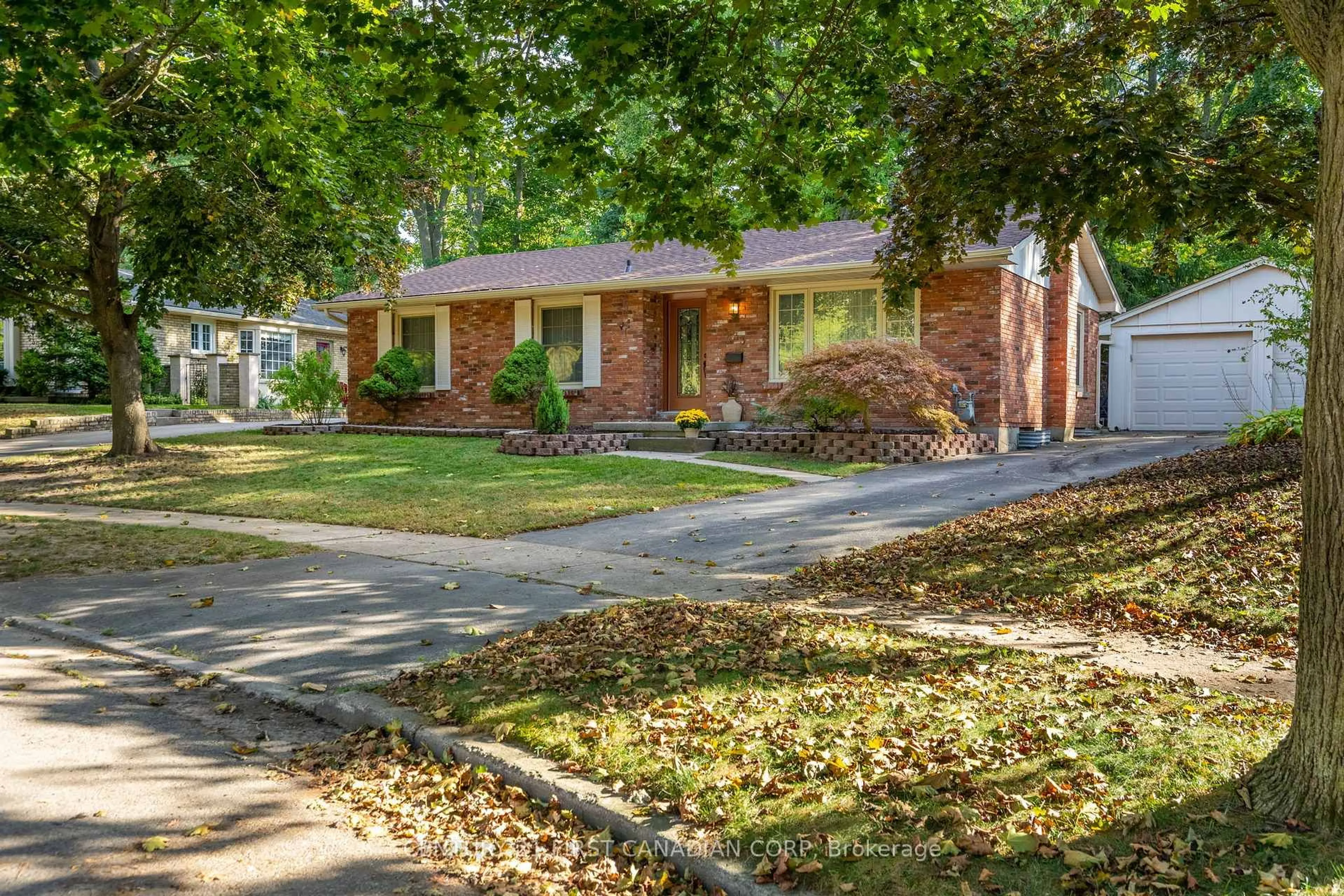 Home with brick exterior material, street for 533 Belvedere Ave, London South Ontario N6K 2R4