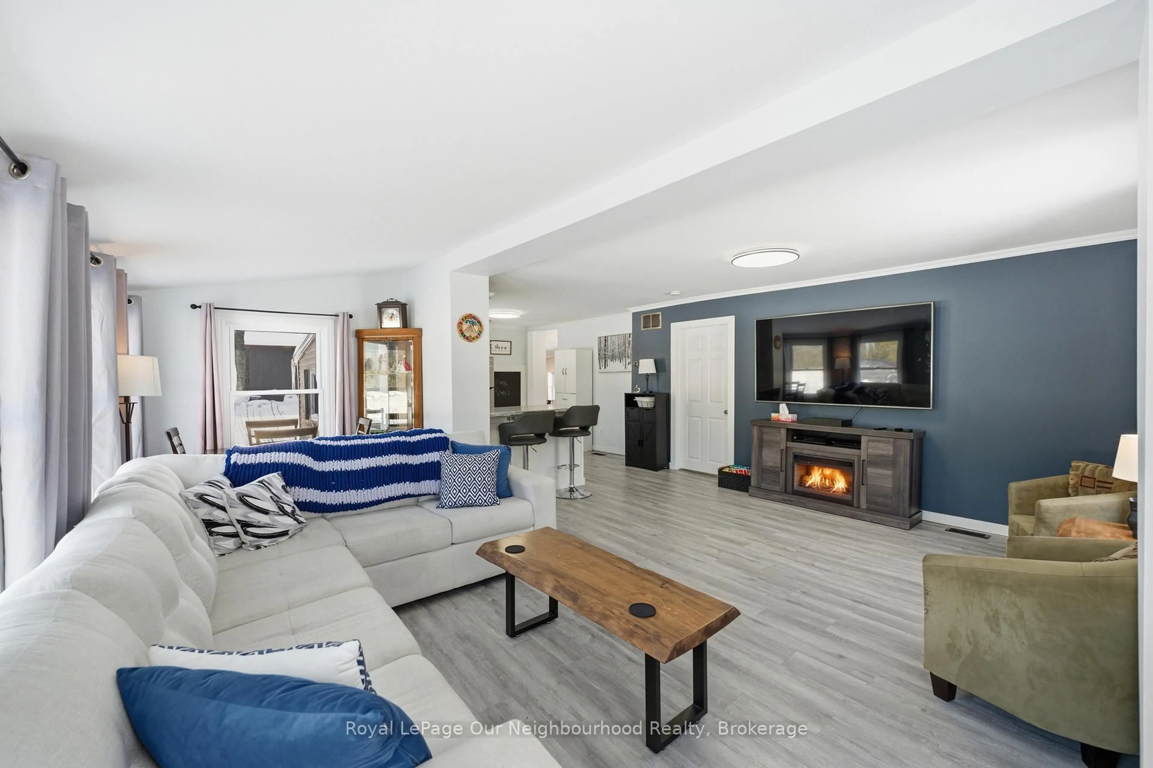 Living room with furniture, unknown for 180 Chapple Rd, Alnwick/Haldimand Ontario K0K 2G0