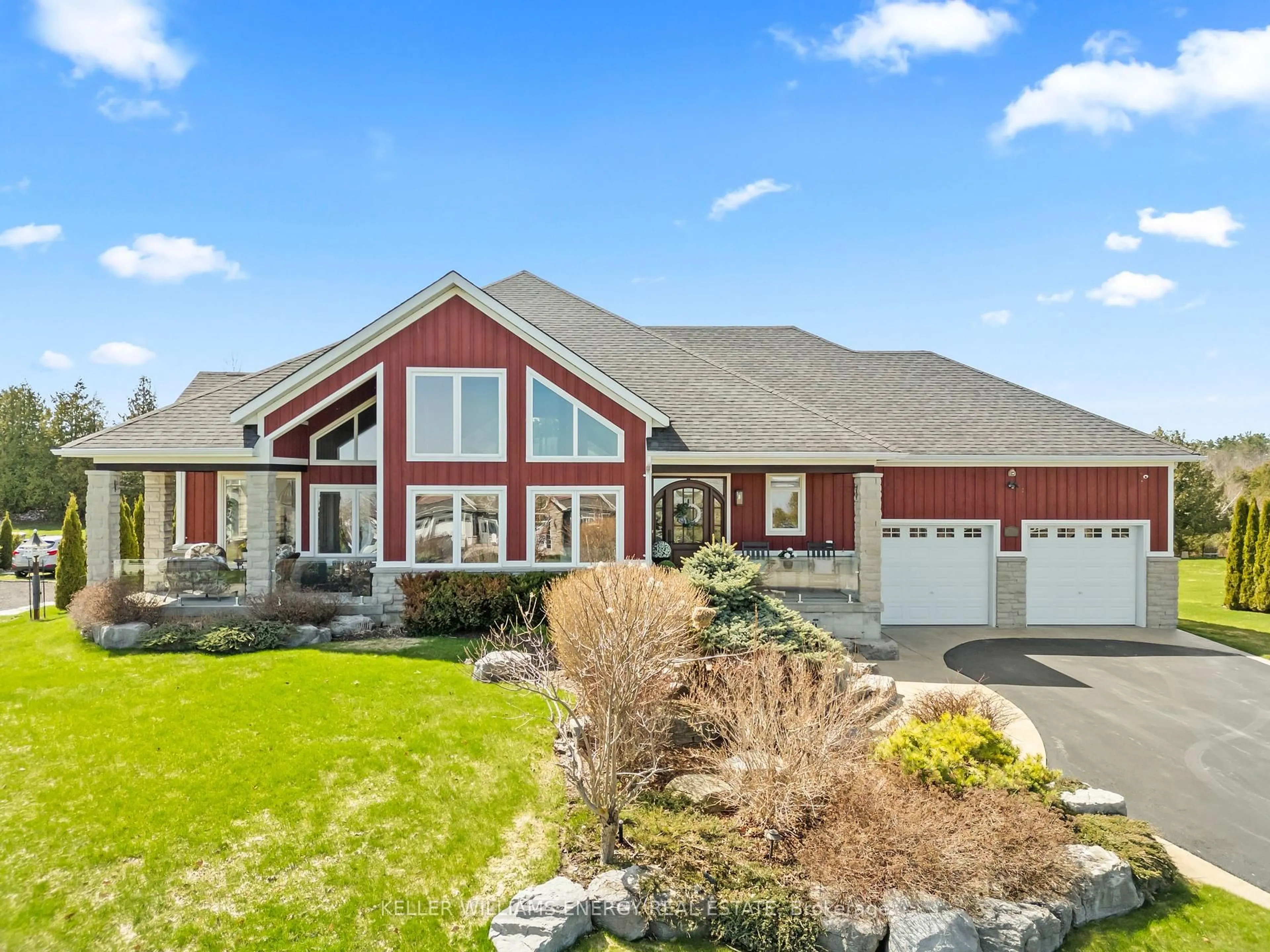 Home with vinyl exterior material, unknown for 112 Peller Crt, Kawartha Lakes Ontario K0M 1A0
