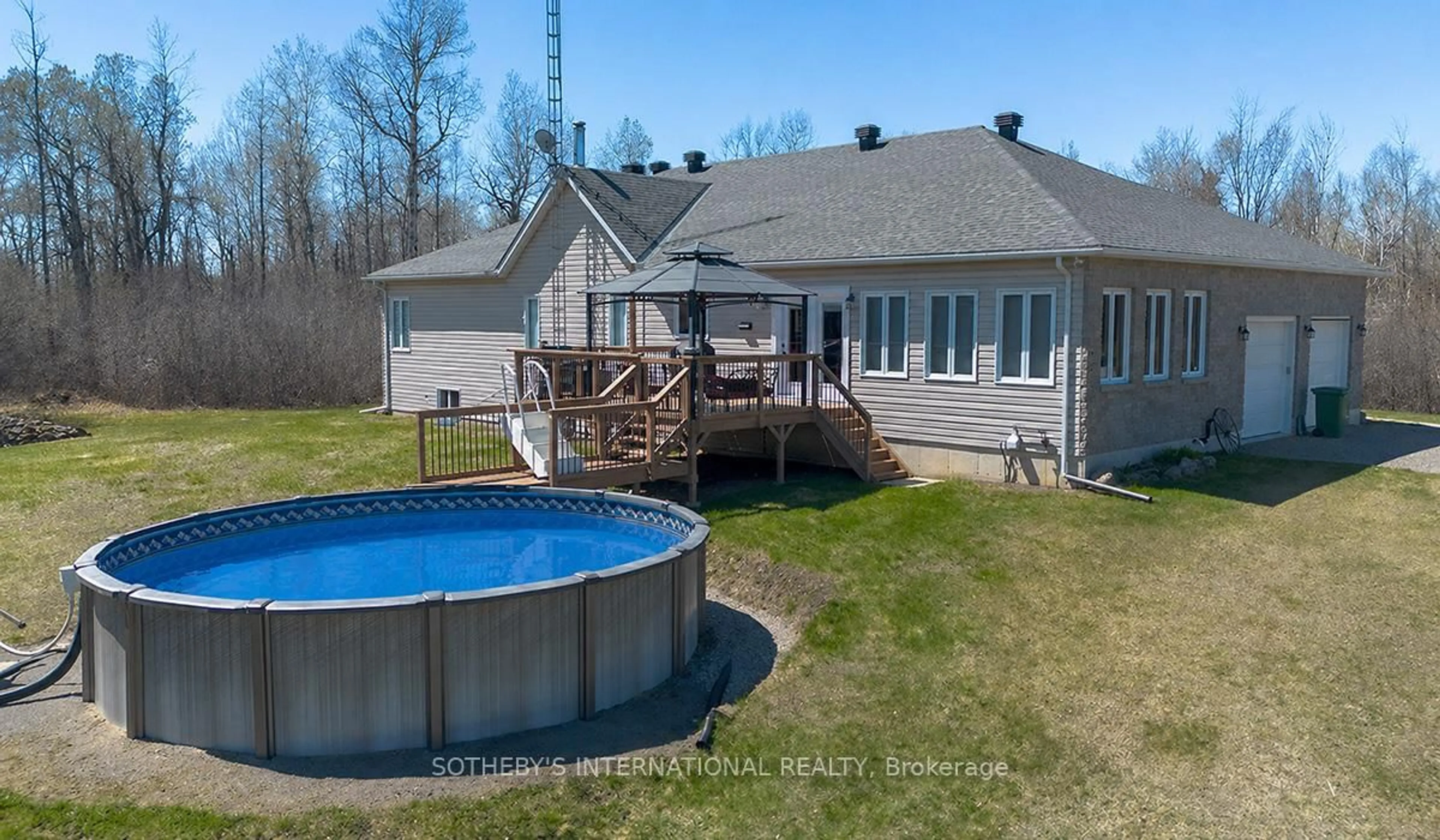 A pic from outside/outdoor area/front of a property/back of a property/a pic from drone, water/lake/river/ocean view for 520 Wolford Centre Rd, Merrickville-Wolford Ontario K0G 1N0