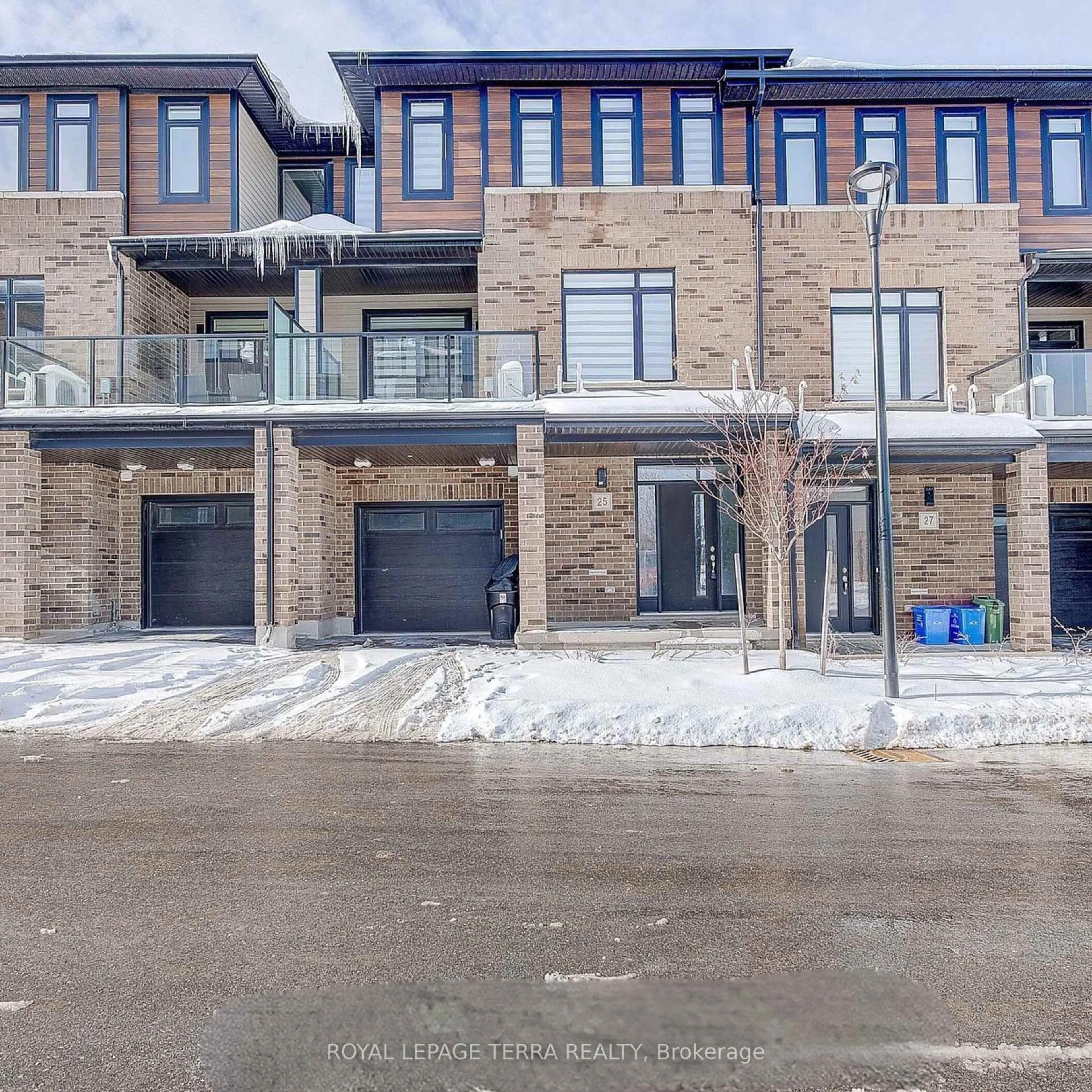 Home with brick exterior material, street for 2610 Kettering Pl #25, London South Ontario N6M 0J4