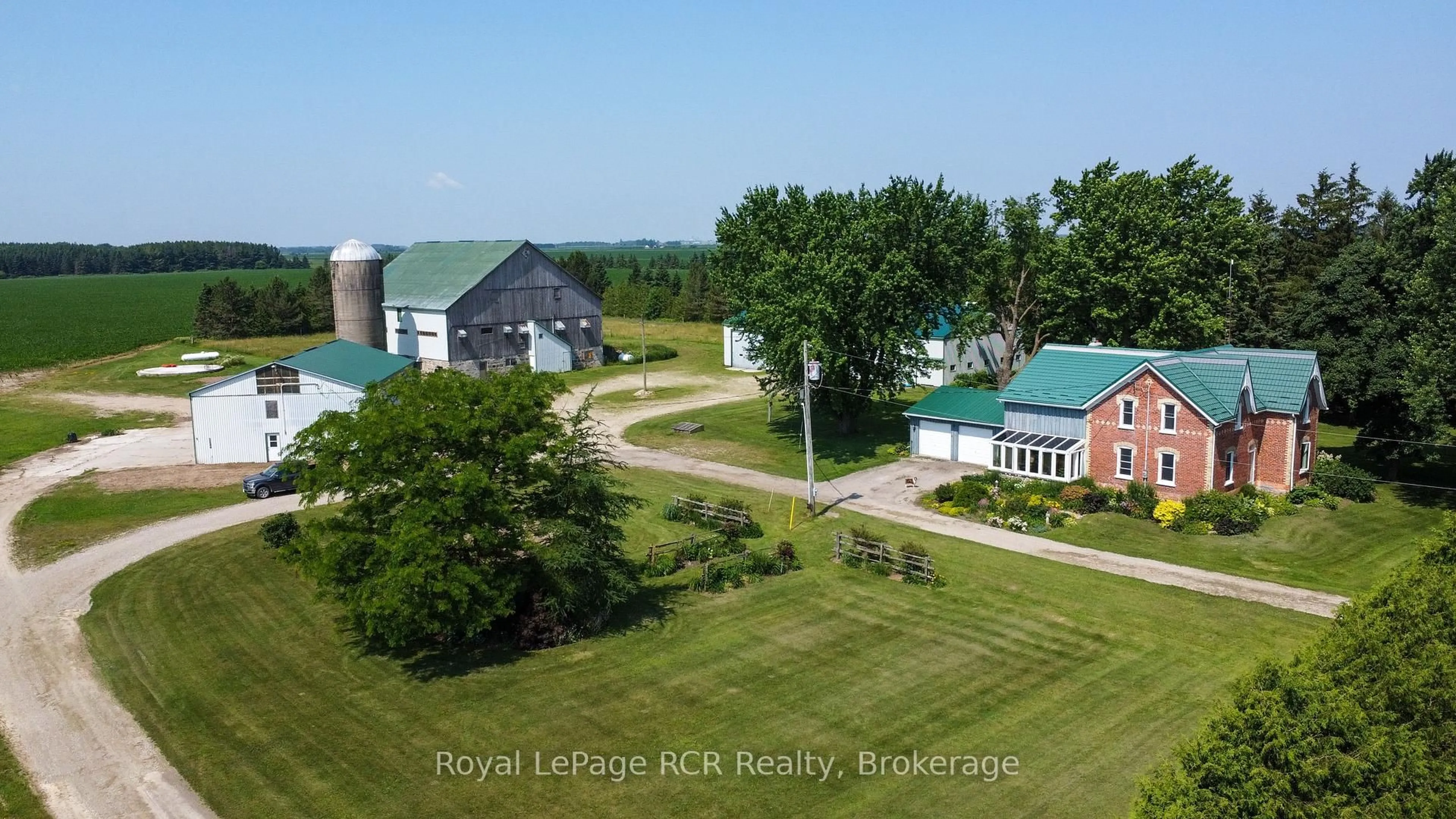 A pic from outside/outdoor area/front of a property/back of a property/a pic from drone, unknown for 7120 Sixth Line, Centre Wellington Ontario N0B 1J0