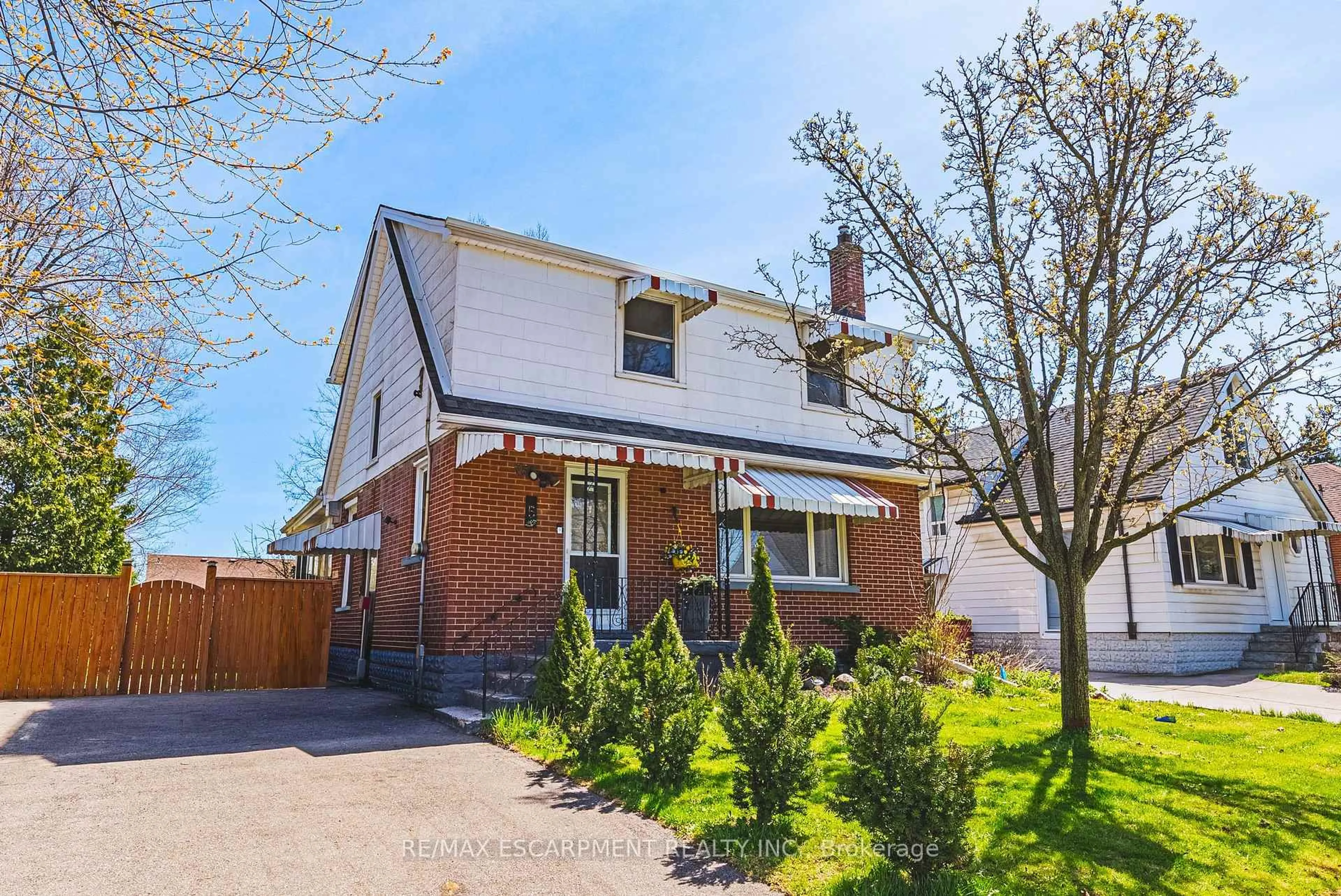 Home with brick exterior material, street for 5 West 3rd St, Hamilton Ontario L9C 3J5
