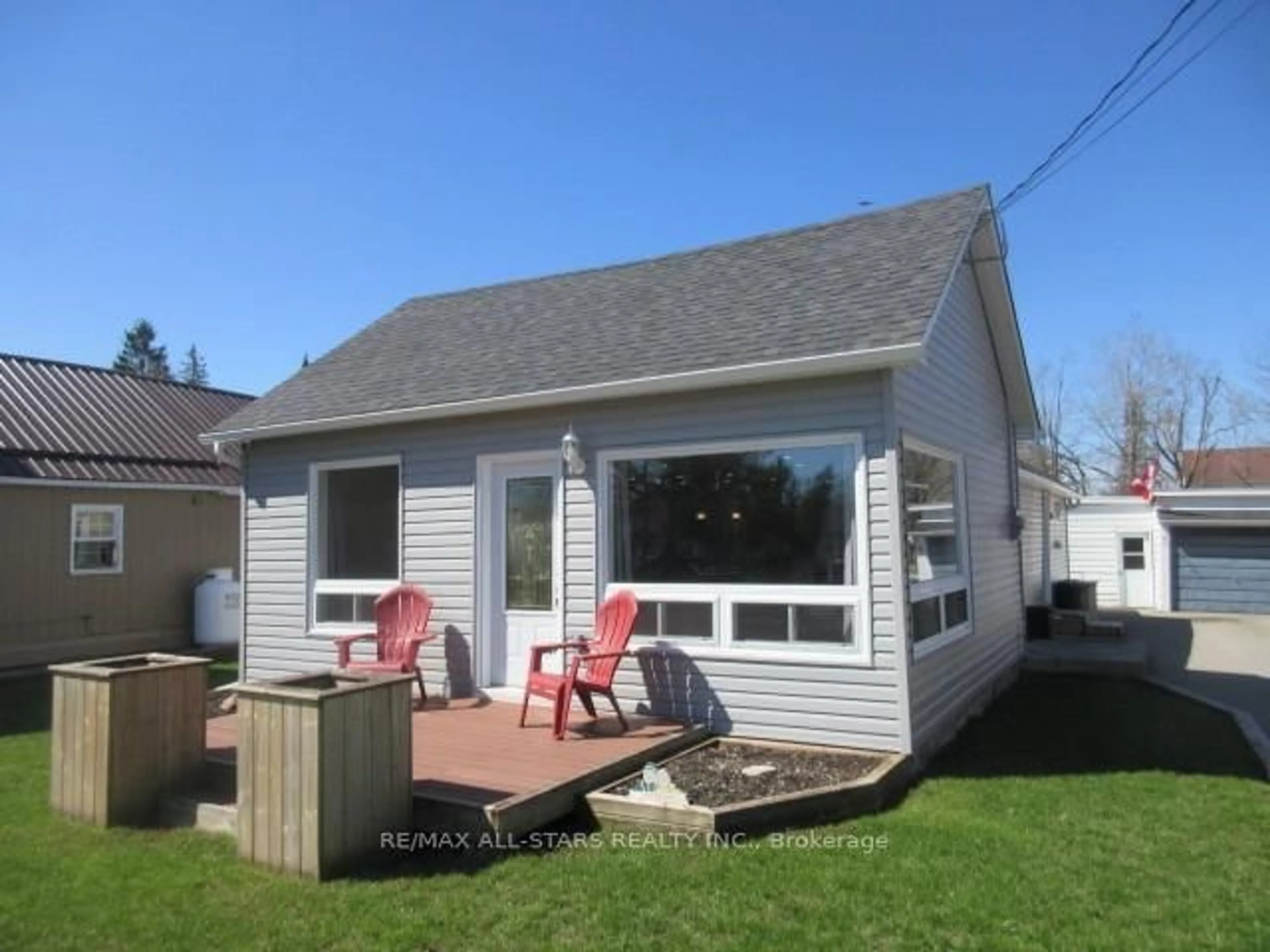 Home with vinyl exterior material, unknown for 47 Need St, Kawartha Lakes Ontario K0M 1A0