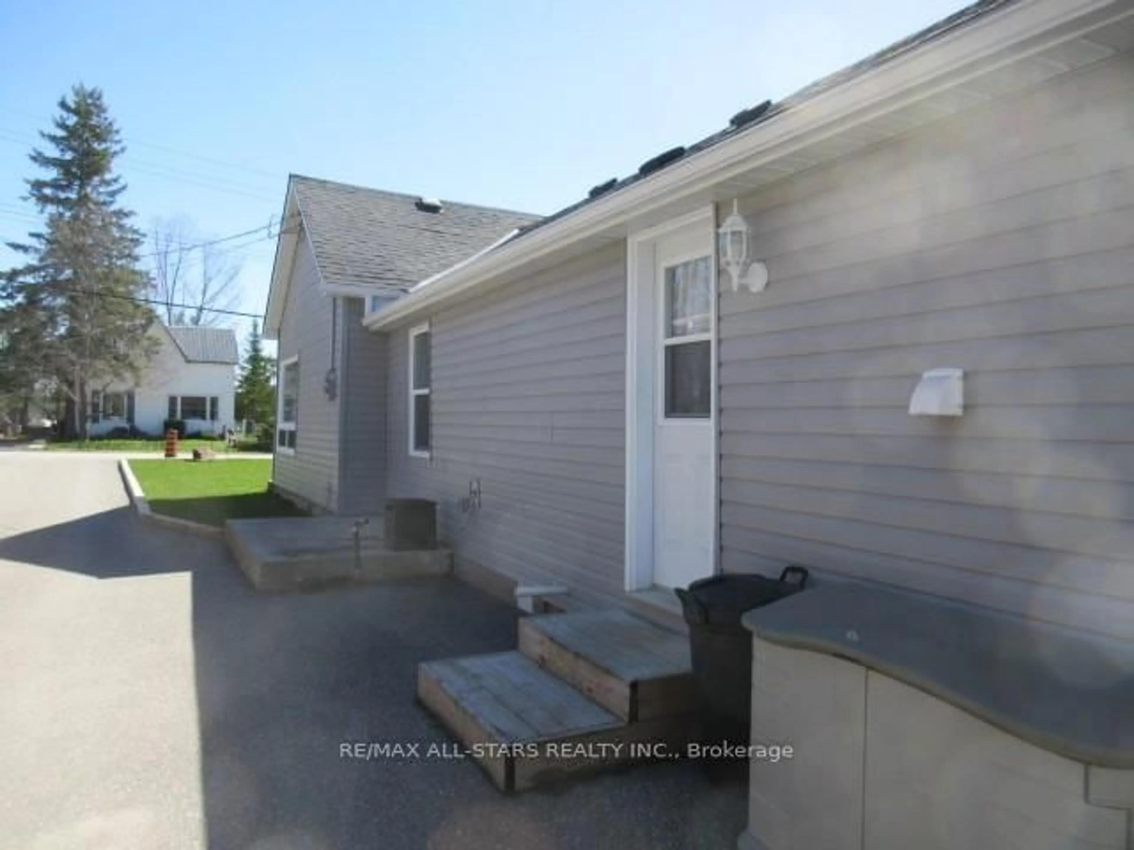 Unknown for 47 Need St, Kawartha Lakes Ontario K0M 1A0