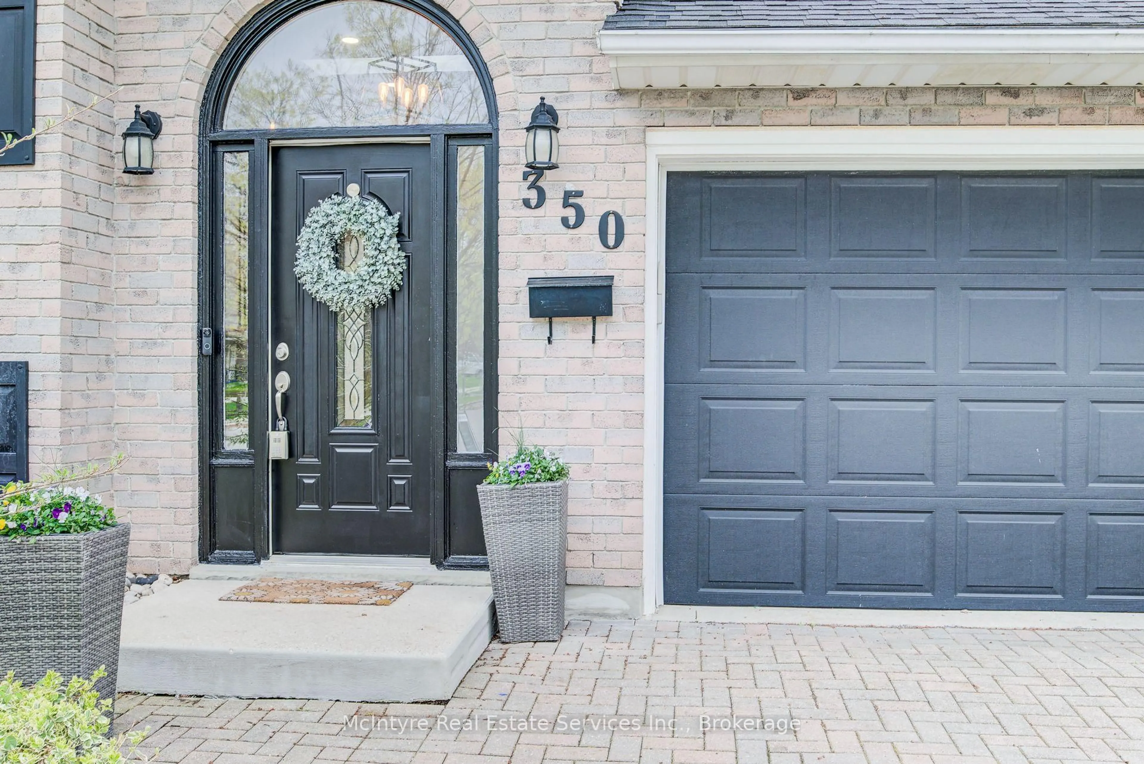 Home with brick exterior material, street for 350 Auburn Dr, Waterloo Ontario N2K 3K9