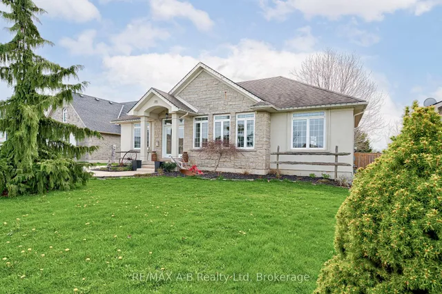 296 Glass St, St. Marys 2