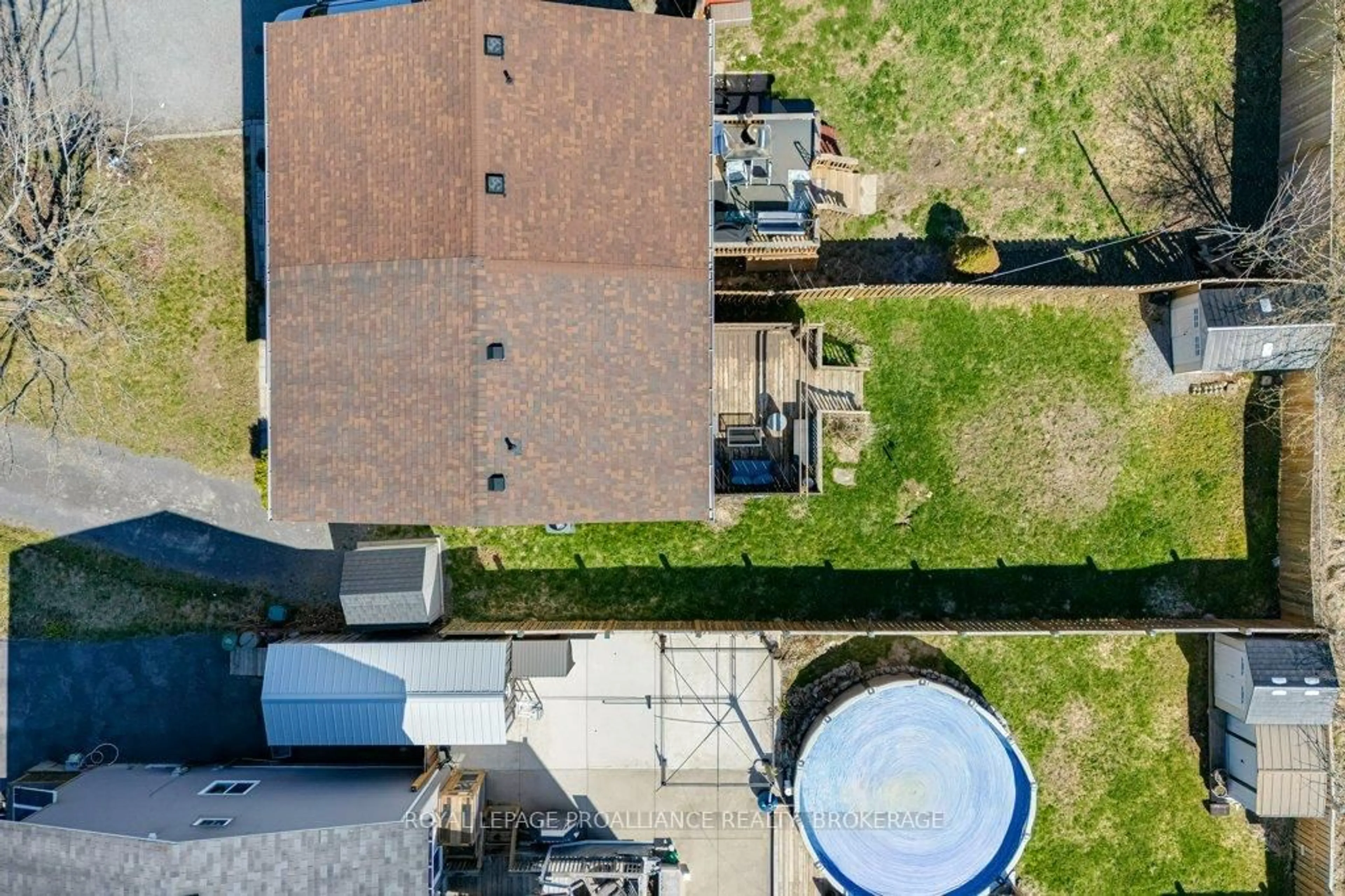 A pic from outside/outdoor area/front of a property/back of a property/a pic from drone, unknown for 113 Jean Worrell Cres, Kingston Ontario K7K 6T5