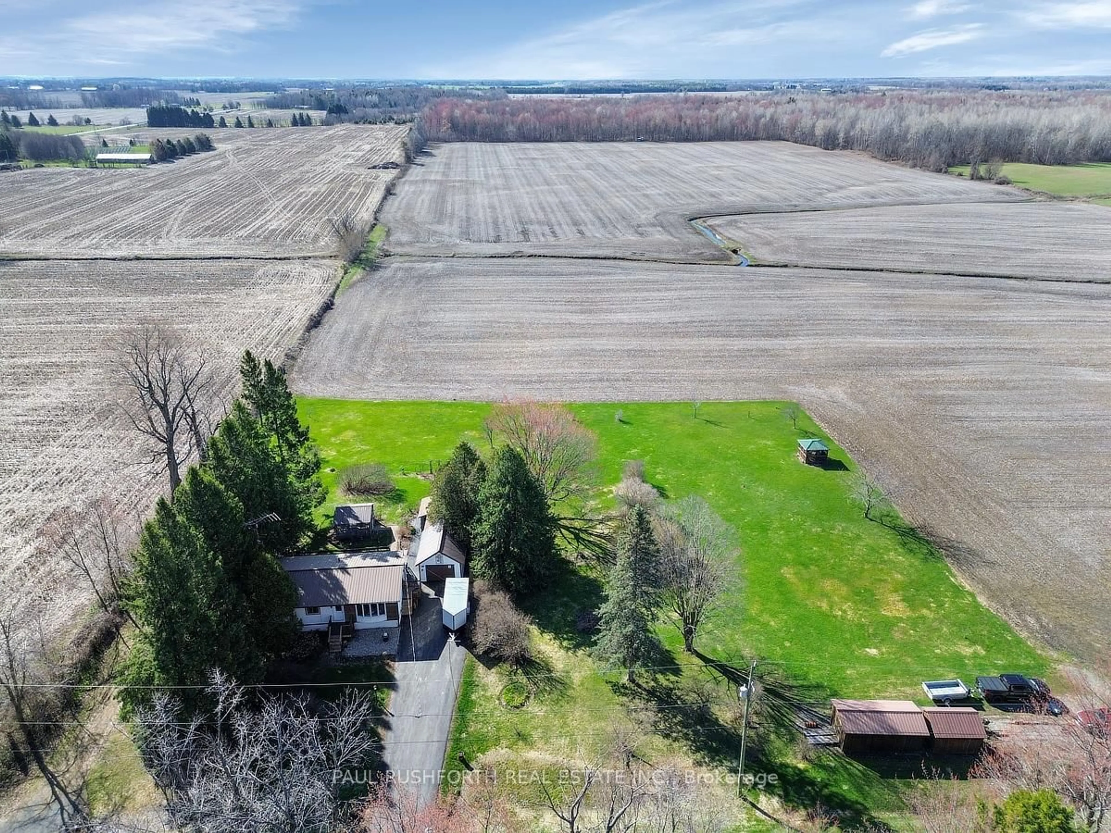 A pic from outside/outdoor area/front of a property/back of a property/a pic from drone, unknown for 10476 RONSON Rd, North Dundas Ontario K0E 1S0