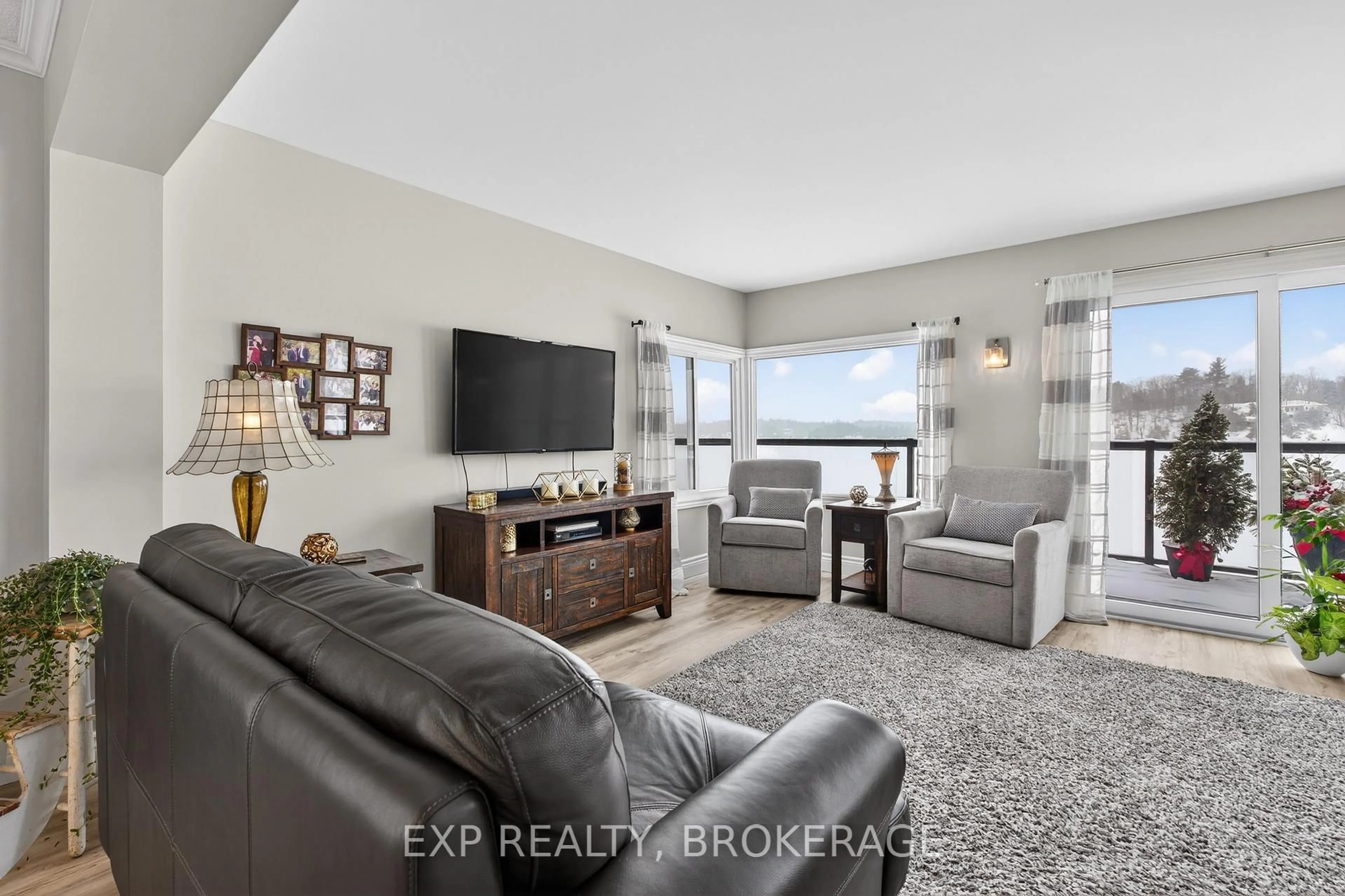 Living room with furniture, unknown for 760 CEDAR PARK Lane, Athens Ontario K0E 1B0