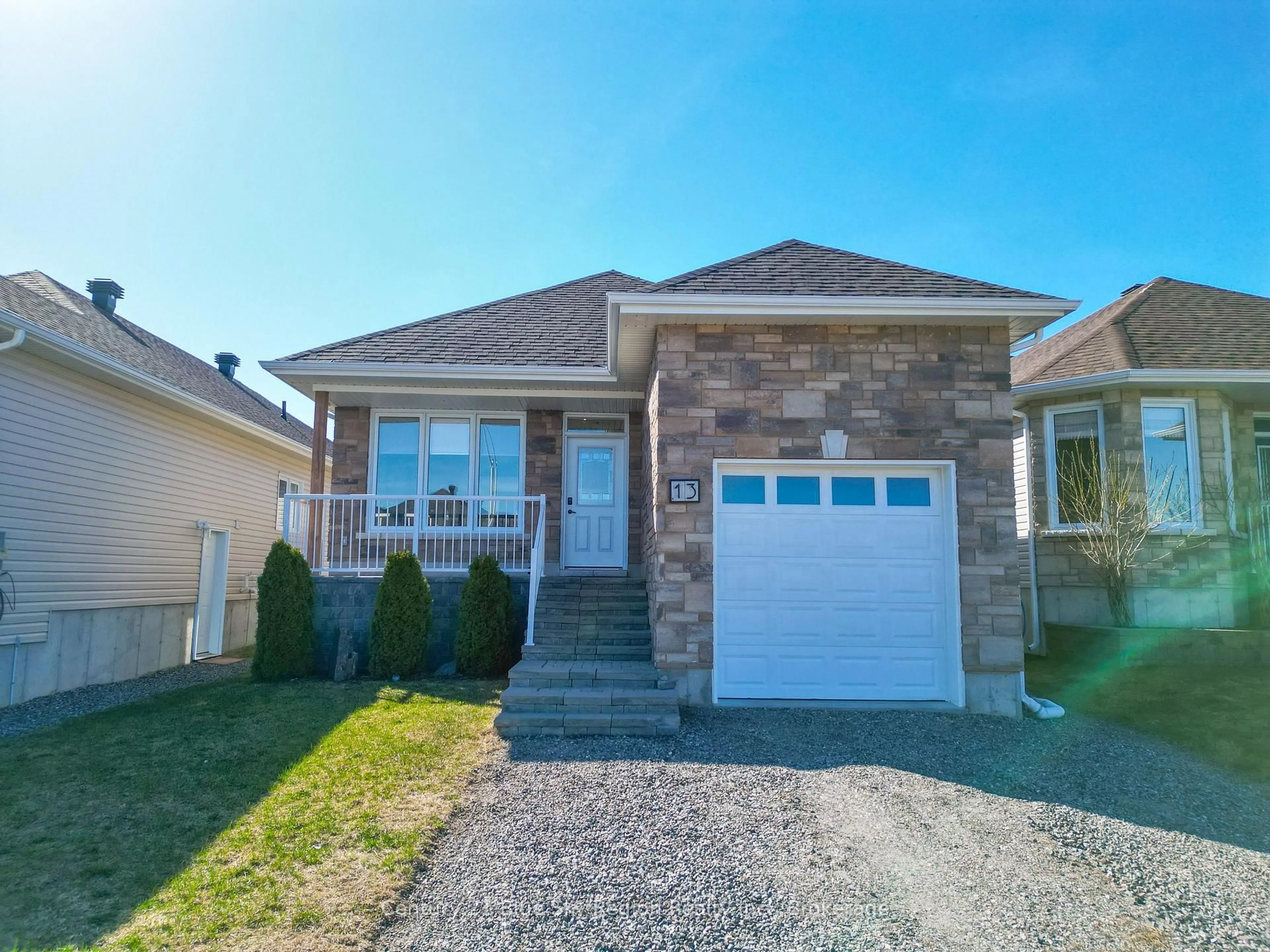 Home with vinyl exterior material, street for 13 Frank Crt, North Bay Ontario P1B 0C4
