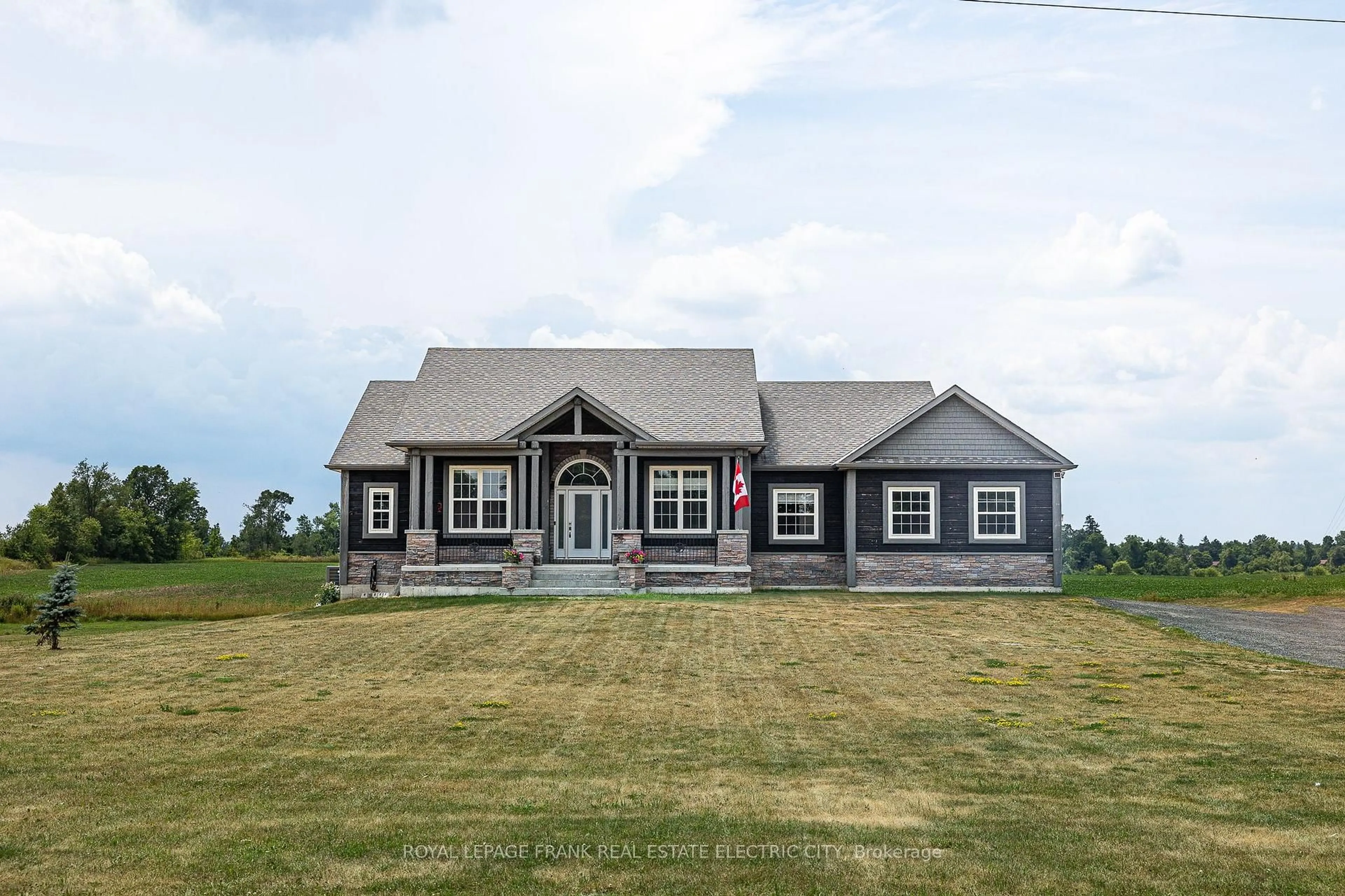 Home with vinyl exterior material, building for 2370 Asphodel 10th Line, Asphodel-Norwood Ontario K0L 2V0