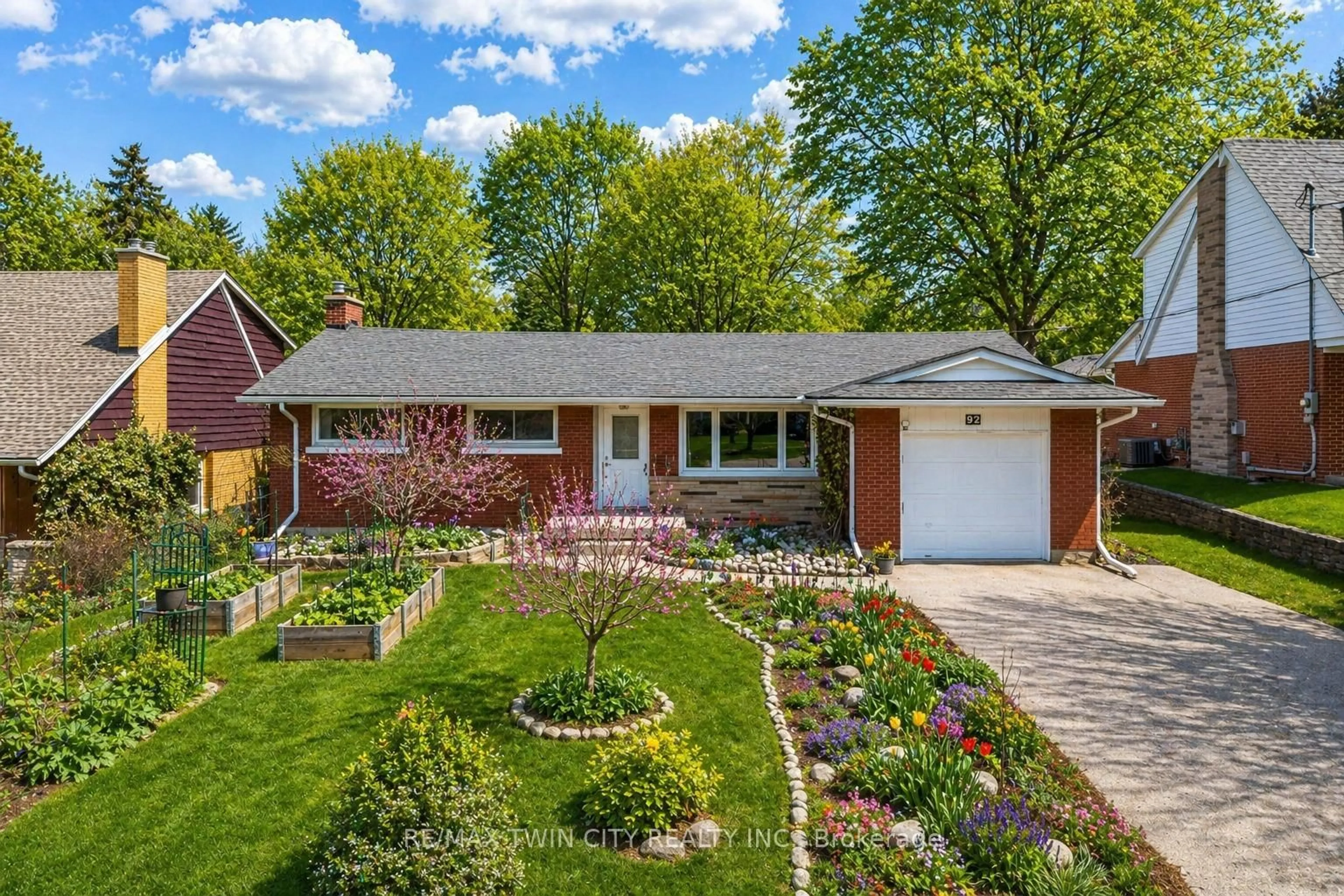 Home with brick exterior material, street for 92 Braeside Ave, Waterloo Ontario N2J 2C6