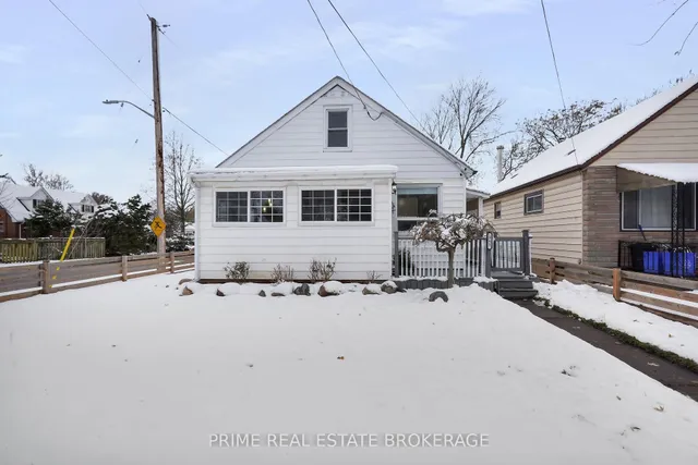 361 Spruce St, London East 2