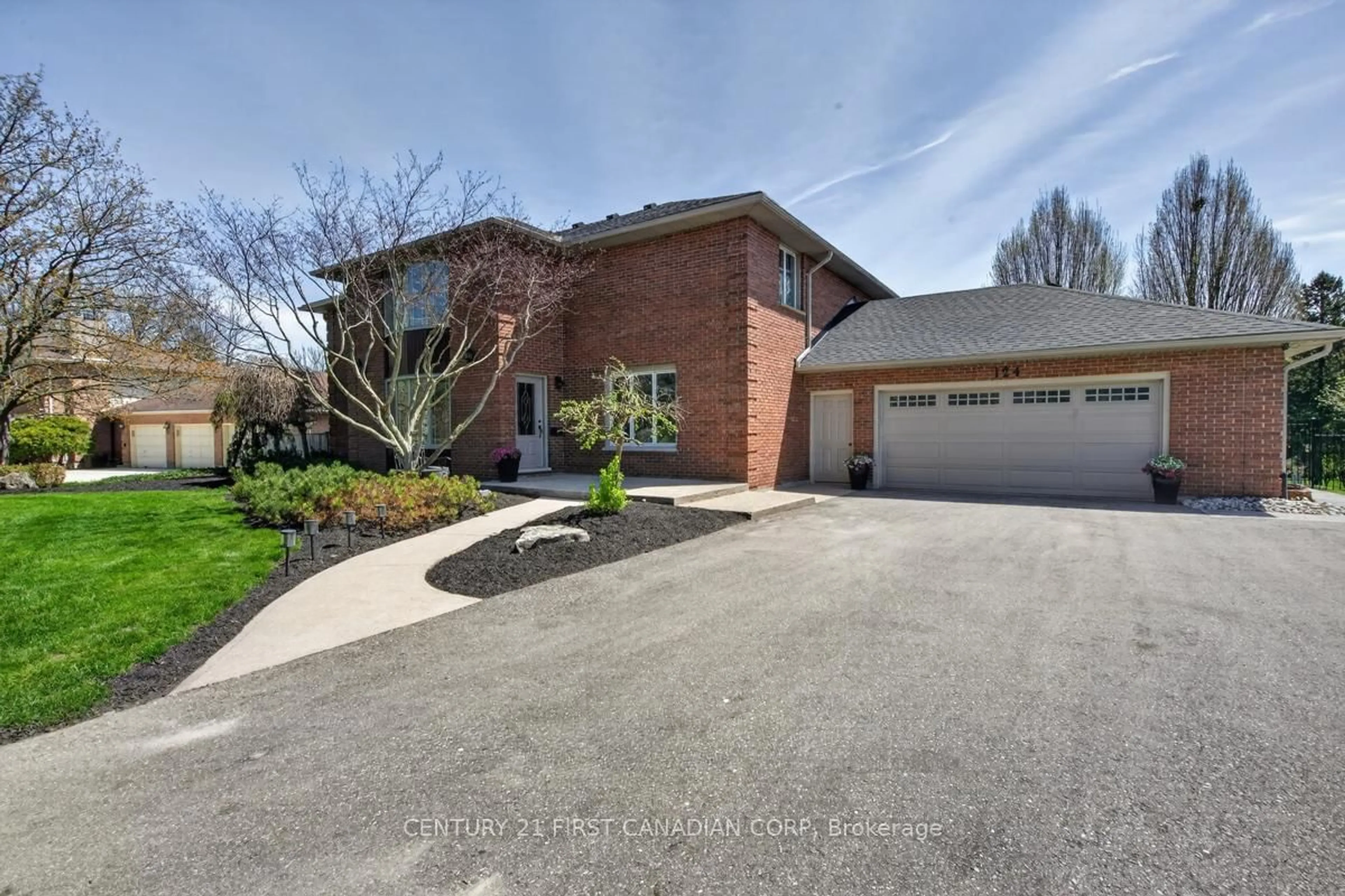 Home with brick exterior material, street for 124 Sunray Ave, London South Ontario N6P 1C6